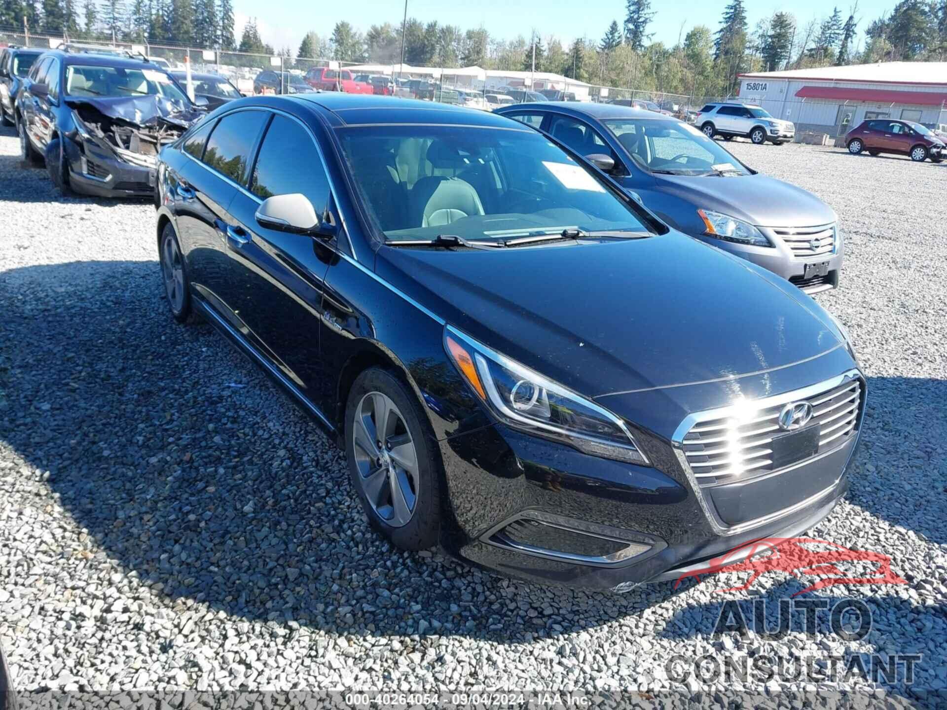 HYUNDAI SONATA HYBRID 2016 - KMHE34L18GA033692