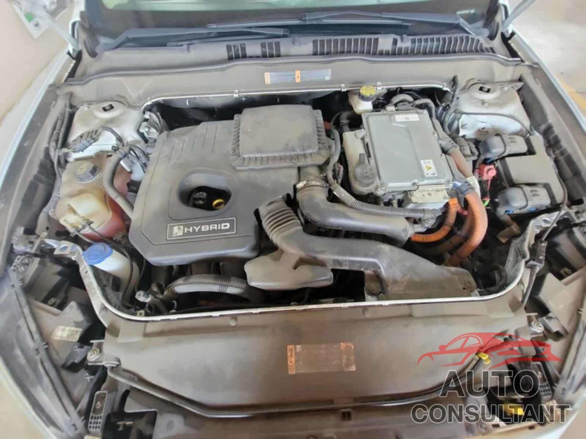 FORD FUSION HYBRID 2018 - 3FA6P0LU9JR278651