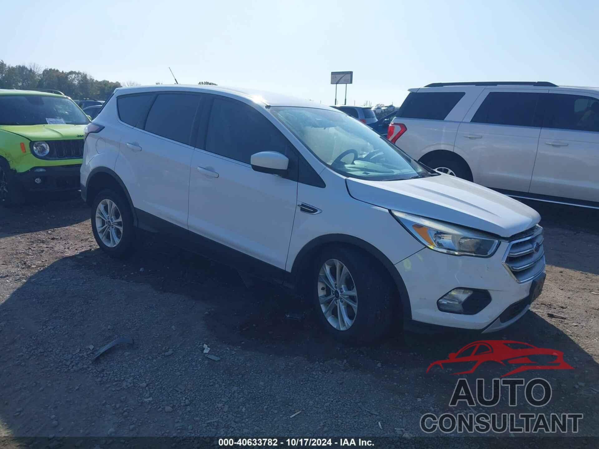 FORD ESCAPE 2017 - 1FMCU0GDXHUE75777