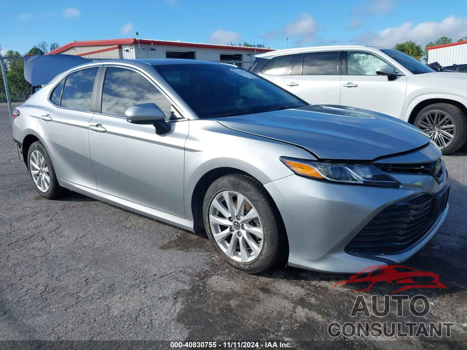 TOYOTA CAMRY 2019 - 4T1B11HK9KU241760