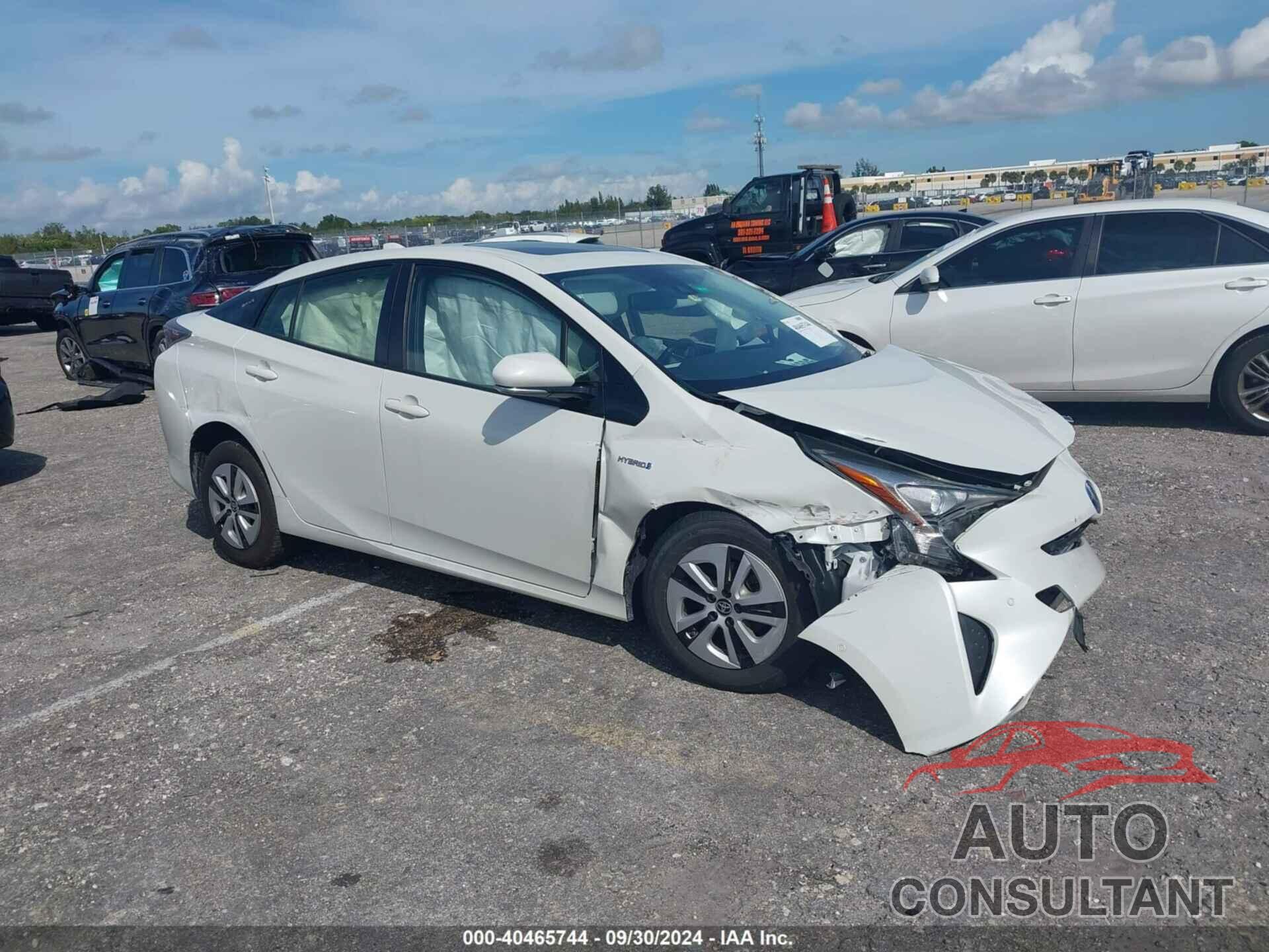 TOYOTA PRIUS 2017 - JTDKARFU5H3051315