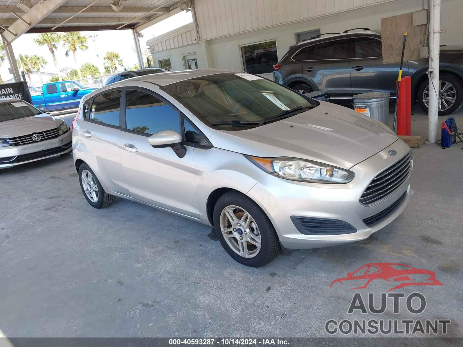 FORD FIESTA 2017 - 3FADP4EJ8HM118513