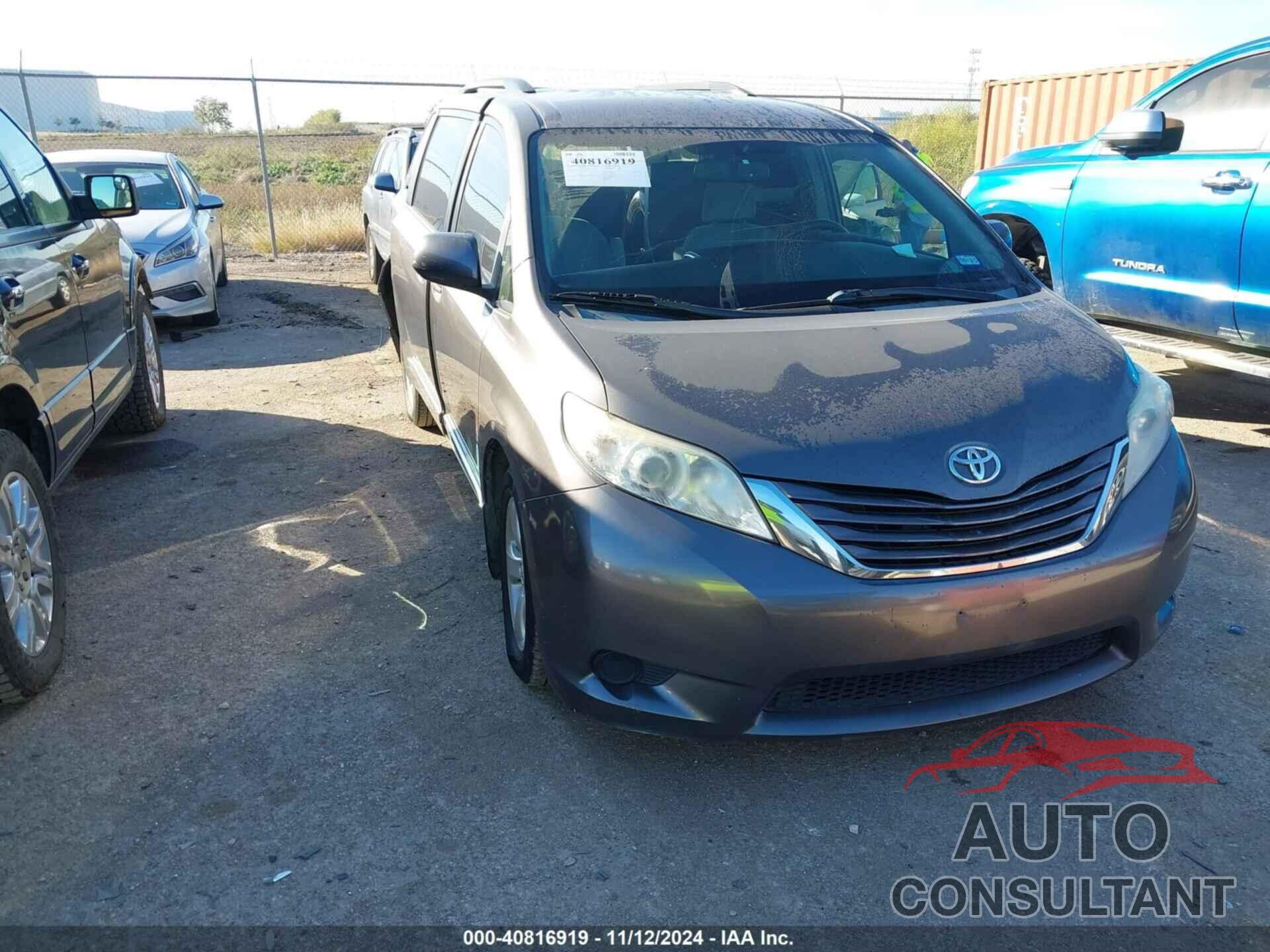 TOYOTA SIENNA 2015 - 5TDKK3DC9FS603933