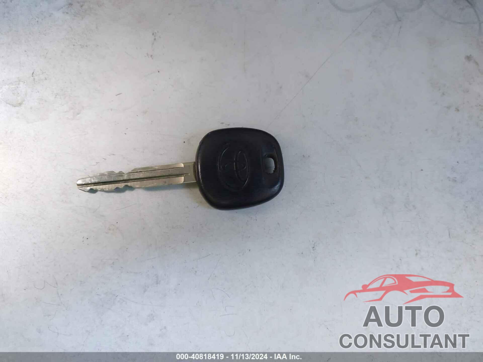 TOYOTA COROLLA 2017 - 2T1BURHE8HC952487