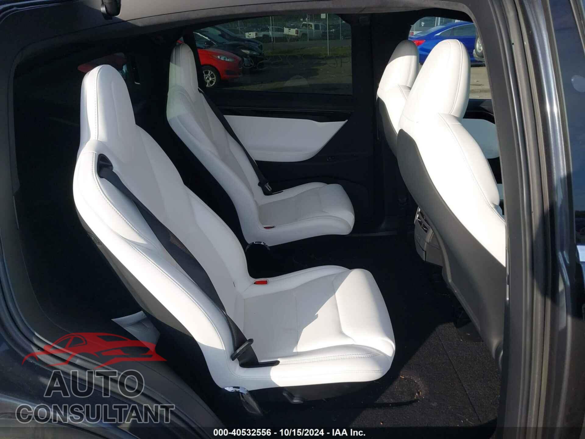 TESLA MODEL X 2020 - 5YJXCBE21LF298401