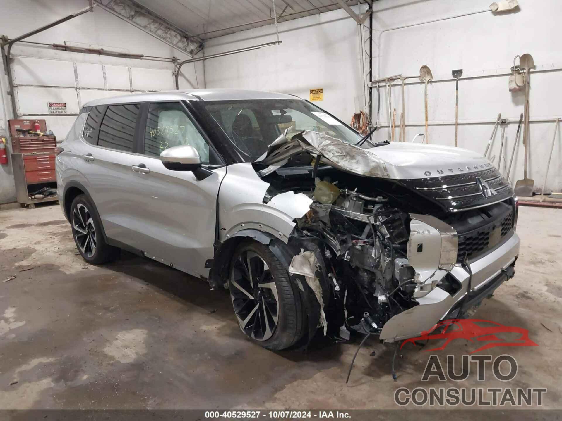 MITSUBISHI OUTLANDER 2022 - JA4J4TA84NZ023552