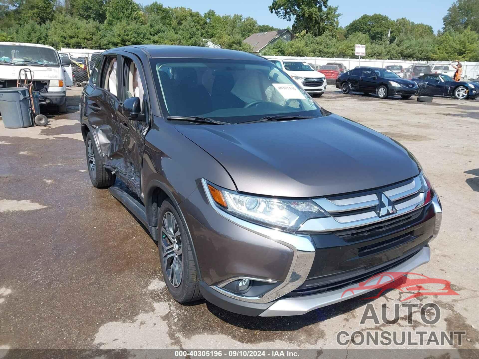 MITSUBISHI OUTLANDER 2018 - JA4AD2A35JZ036660
