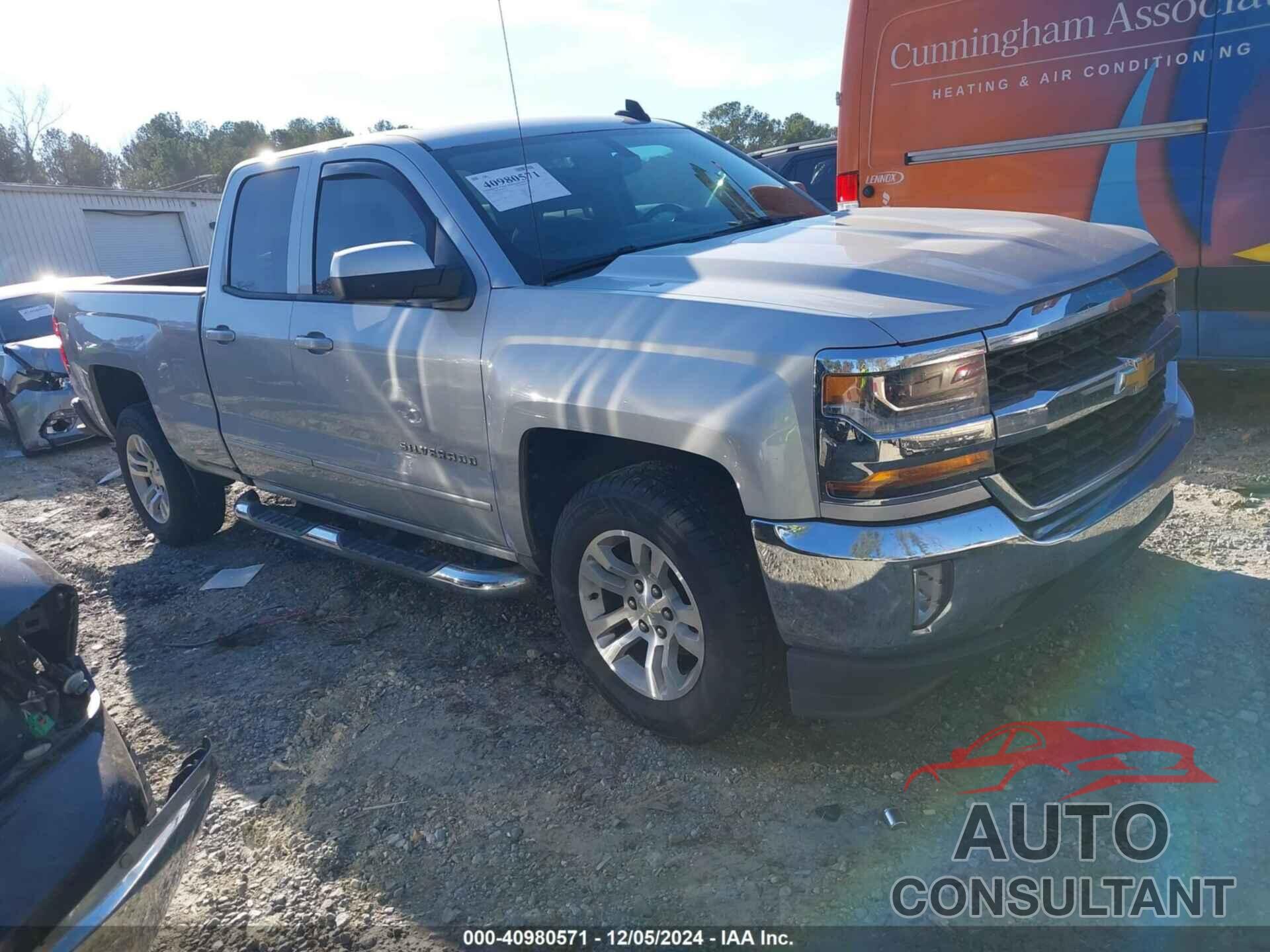 CHEVROLET SILVERADO 1500 2017 - 1GCRCREC7HZ283218