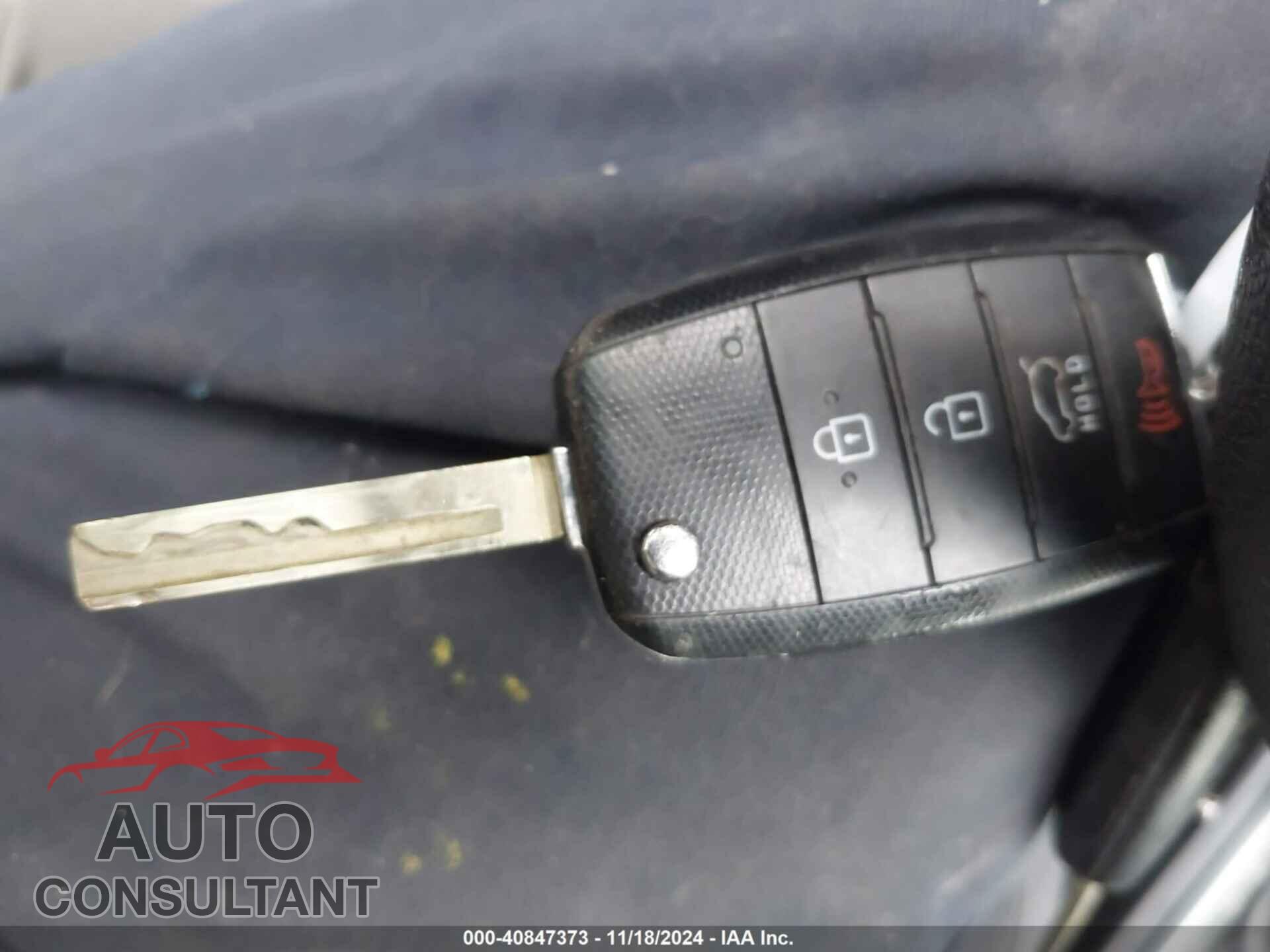 KIA SORENTO 2017 - 5XYPGDA59HG192004