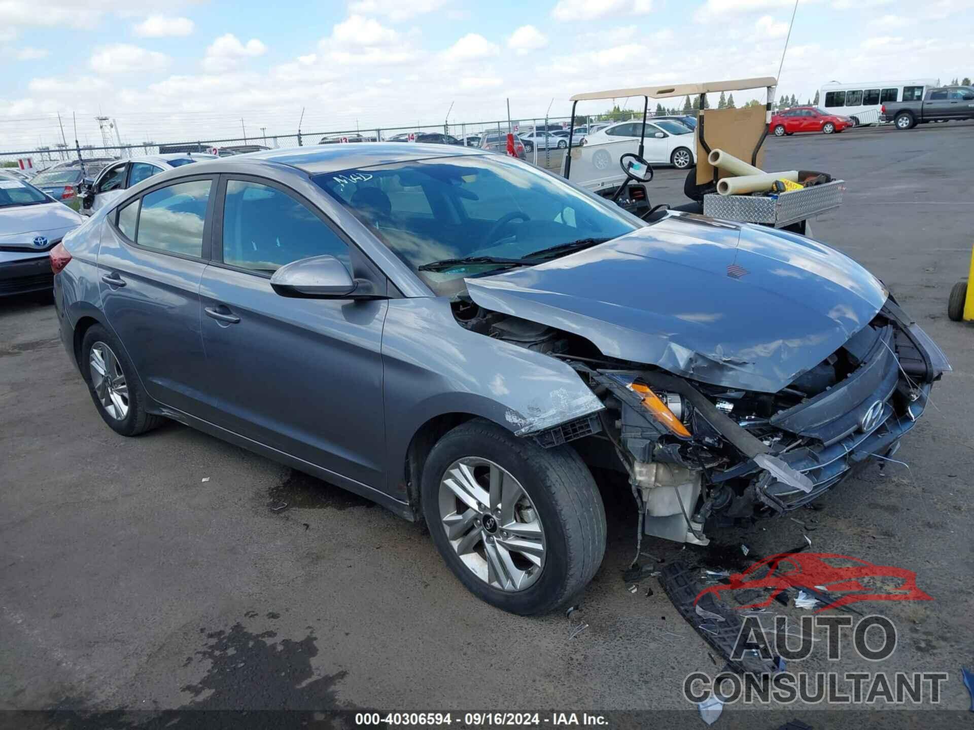 HYUNDAI ELANTRA 2019 - KMHD84LF0KU876656