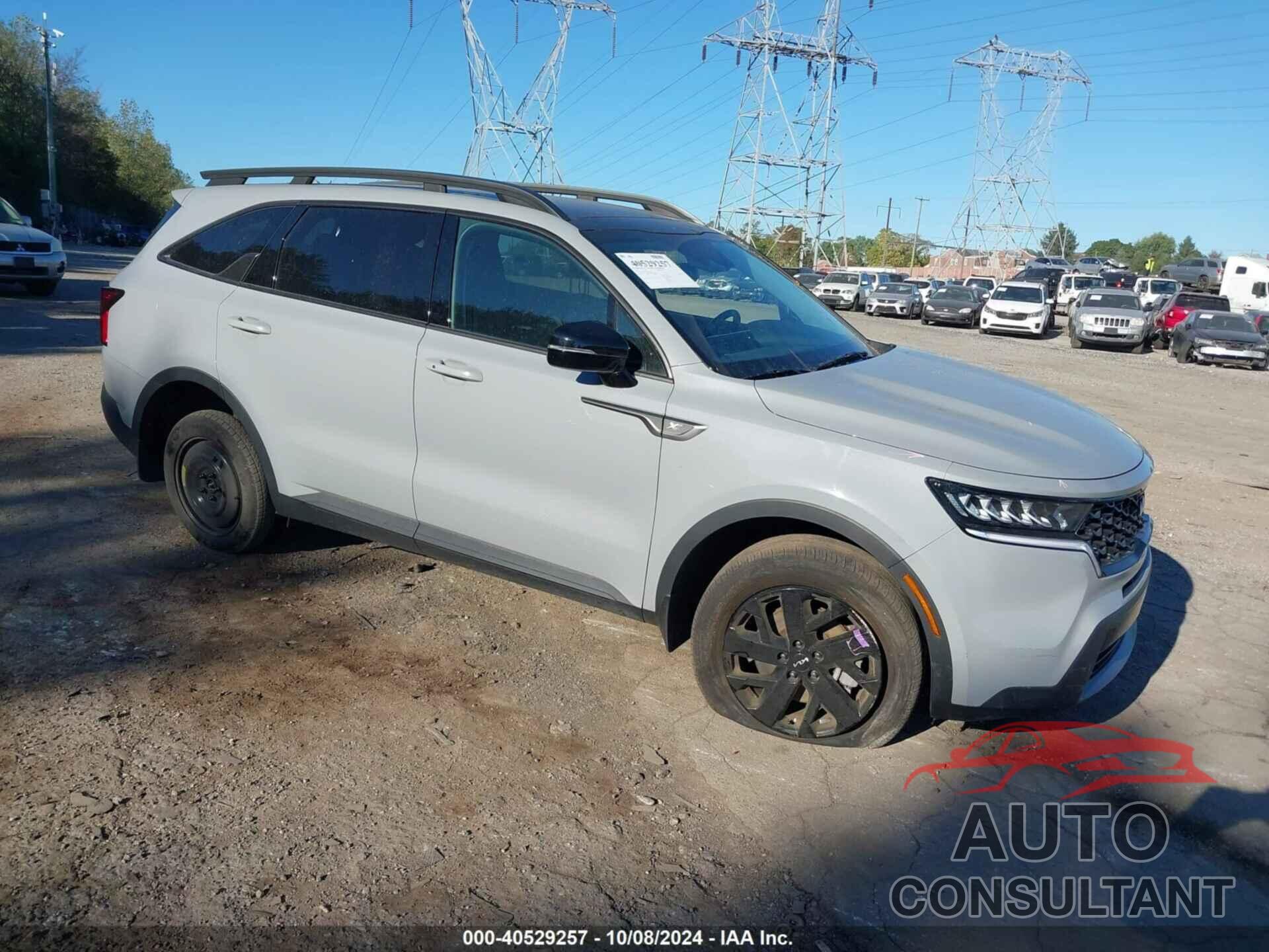 KIA SORENTO 2023 - 5XYRLDLC8PG198102