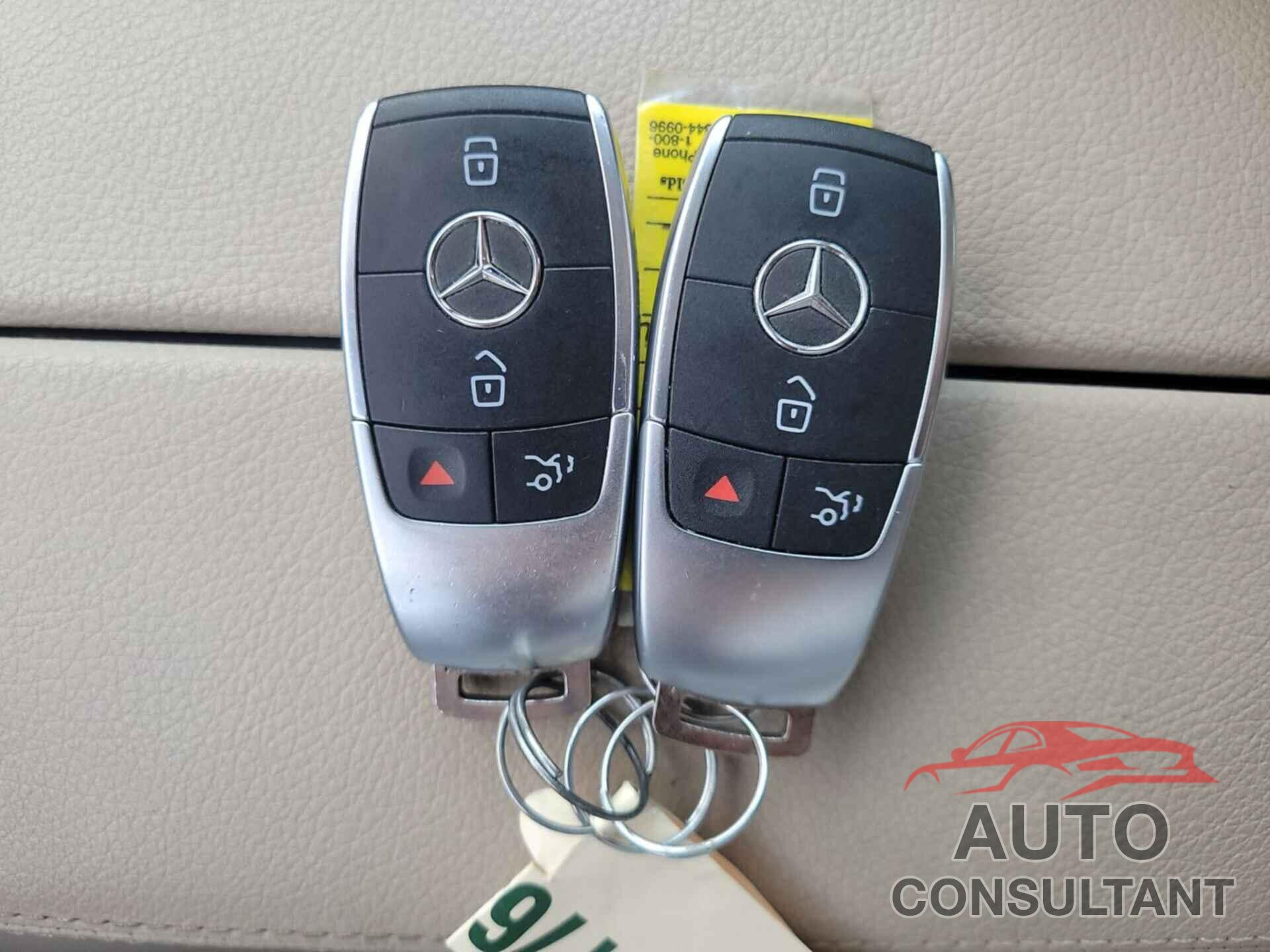 MERCEDES-BENZ C 300 2019 - 55SWF8EB0KU311190