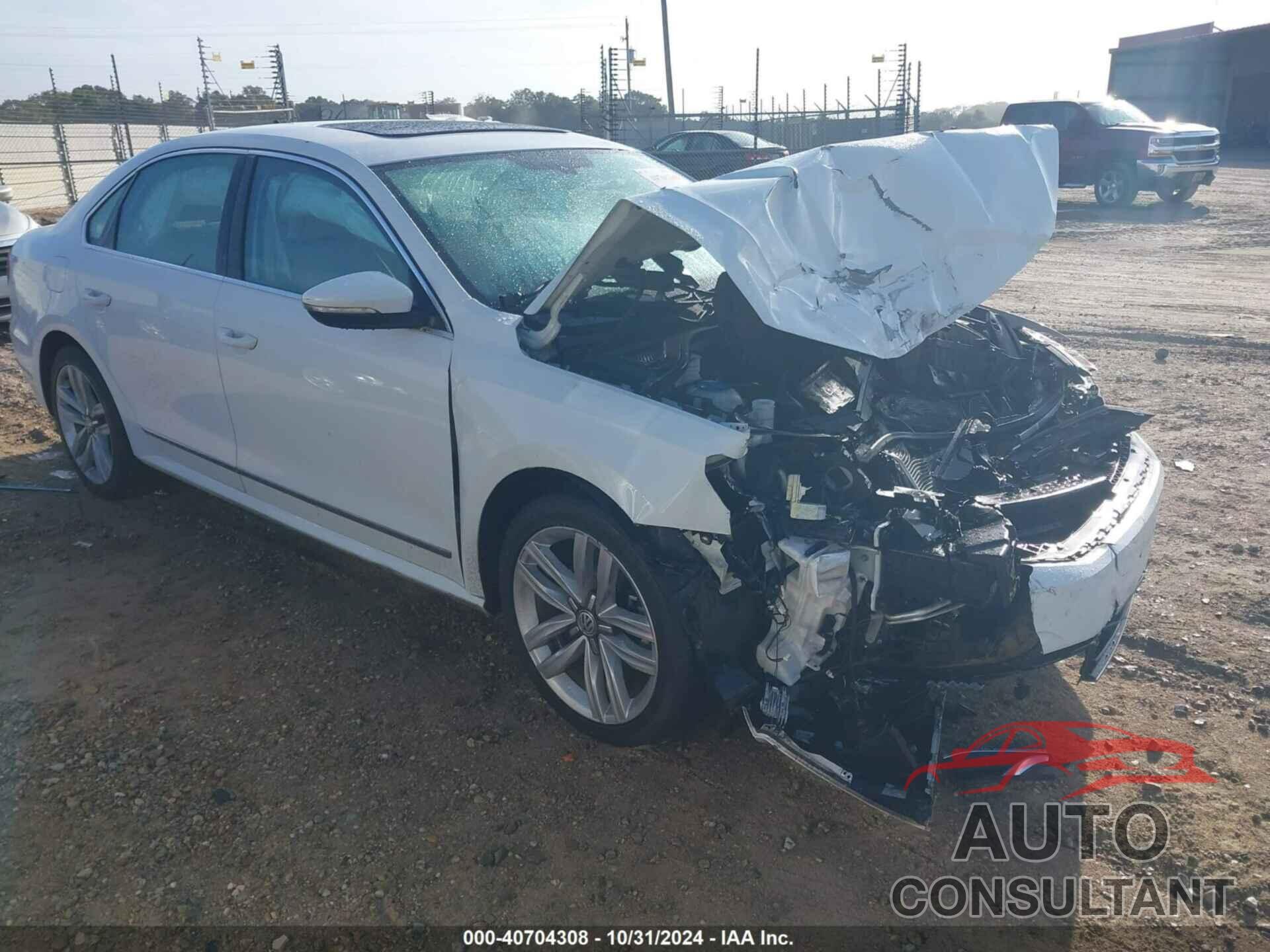 VOLKSWAGEN PASSAT 2017 - 1VWGT7A35HC050150