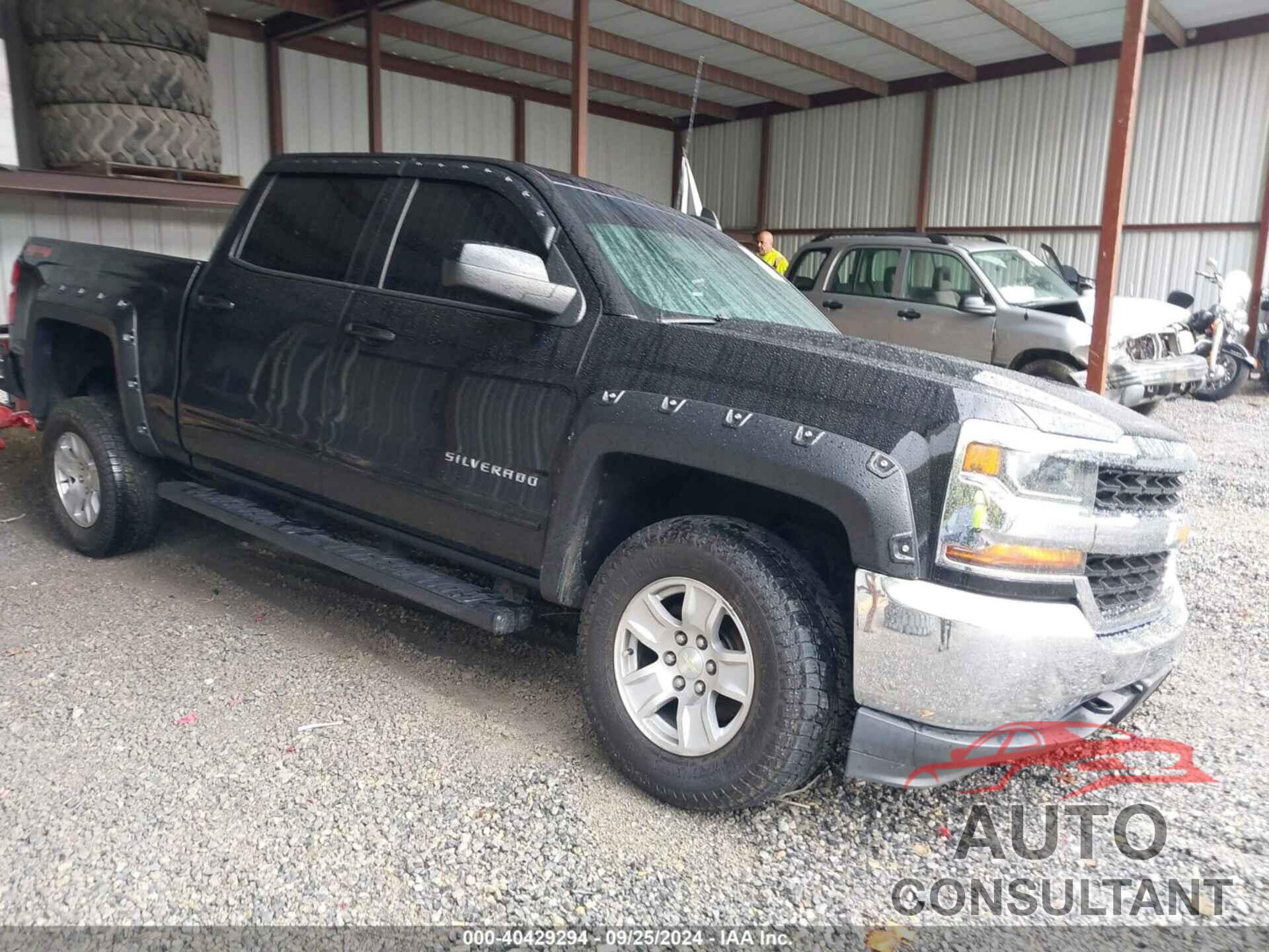 CHEVROLET SILVERADO 1500 2018 - 3GCUKREC2JG130359