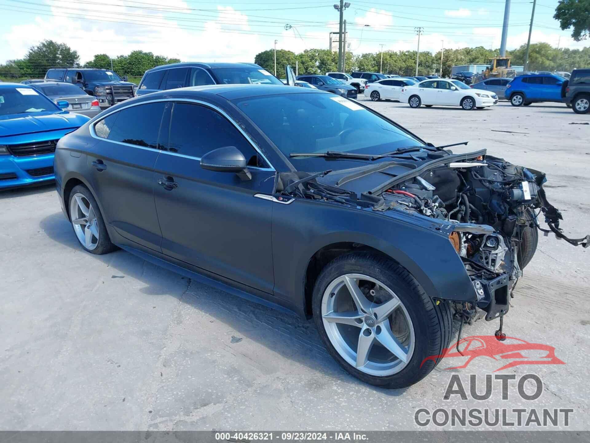 AUDI A5 2019 - WAUENCF58KA013990