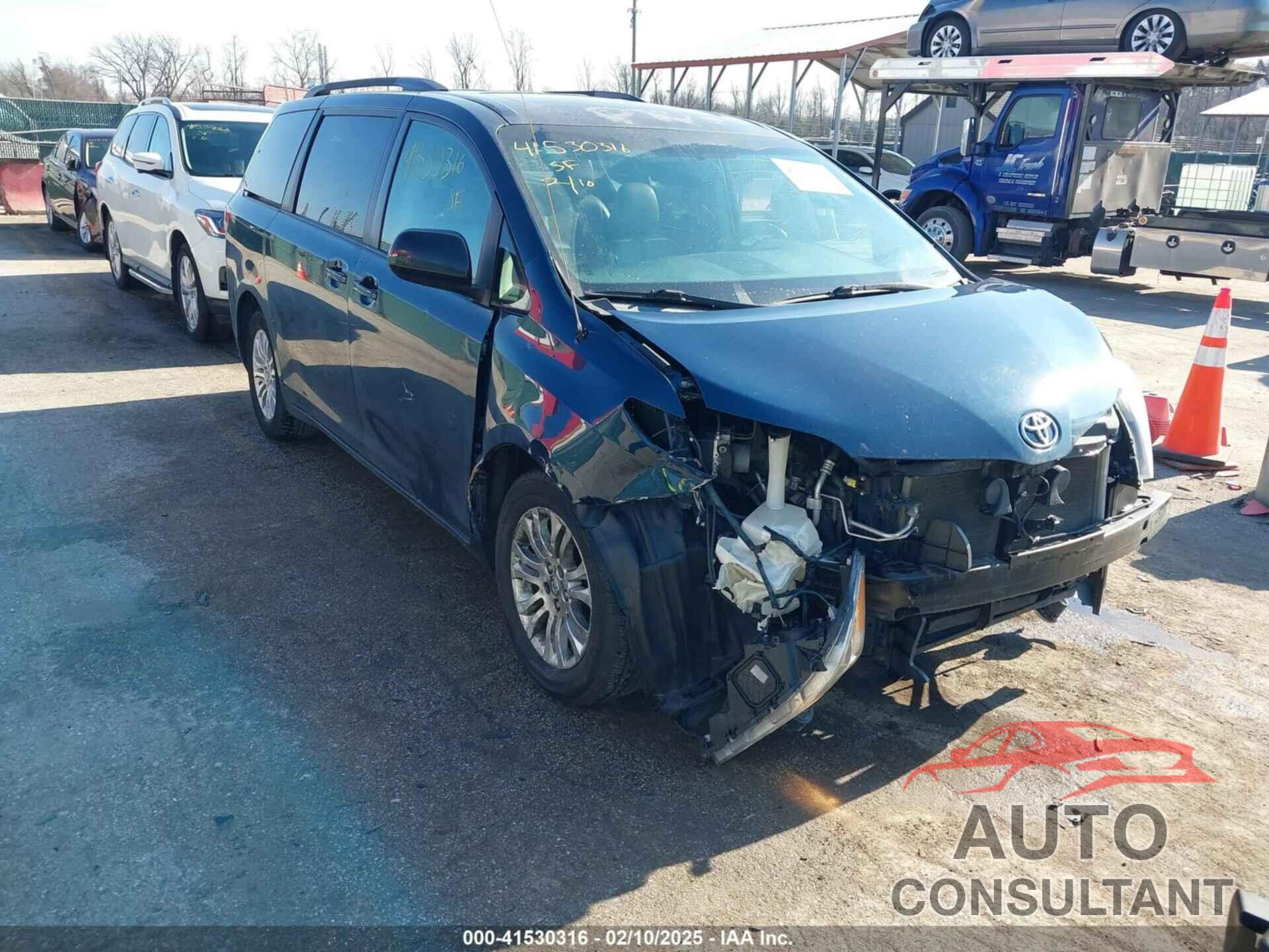 TOYOTA SIENNA 2011 - 5TDYK3DC4BS026104