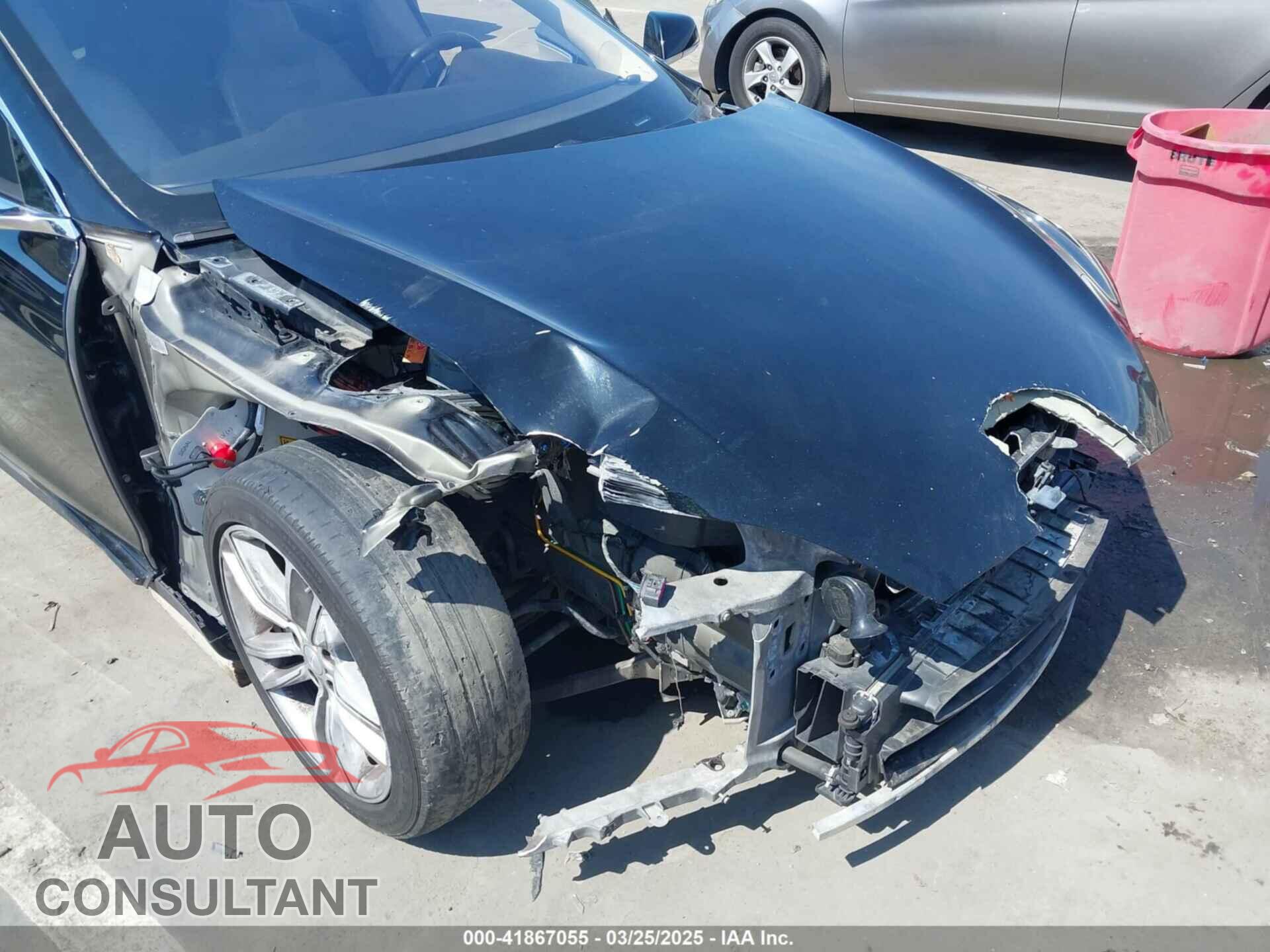TESLA MODEL S 2013 - 5YJSA1CNXDFP05981