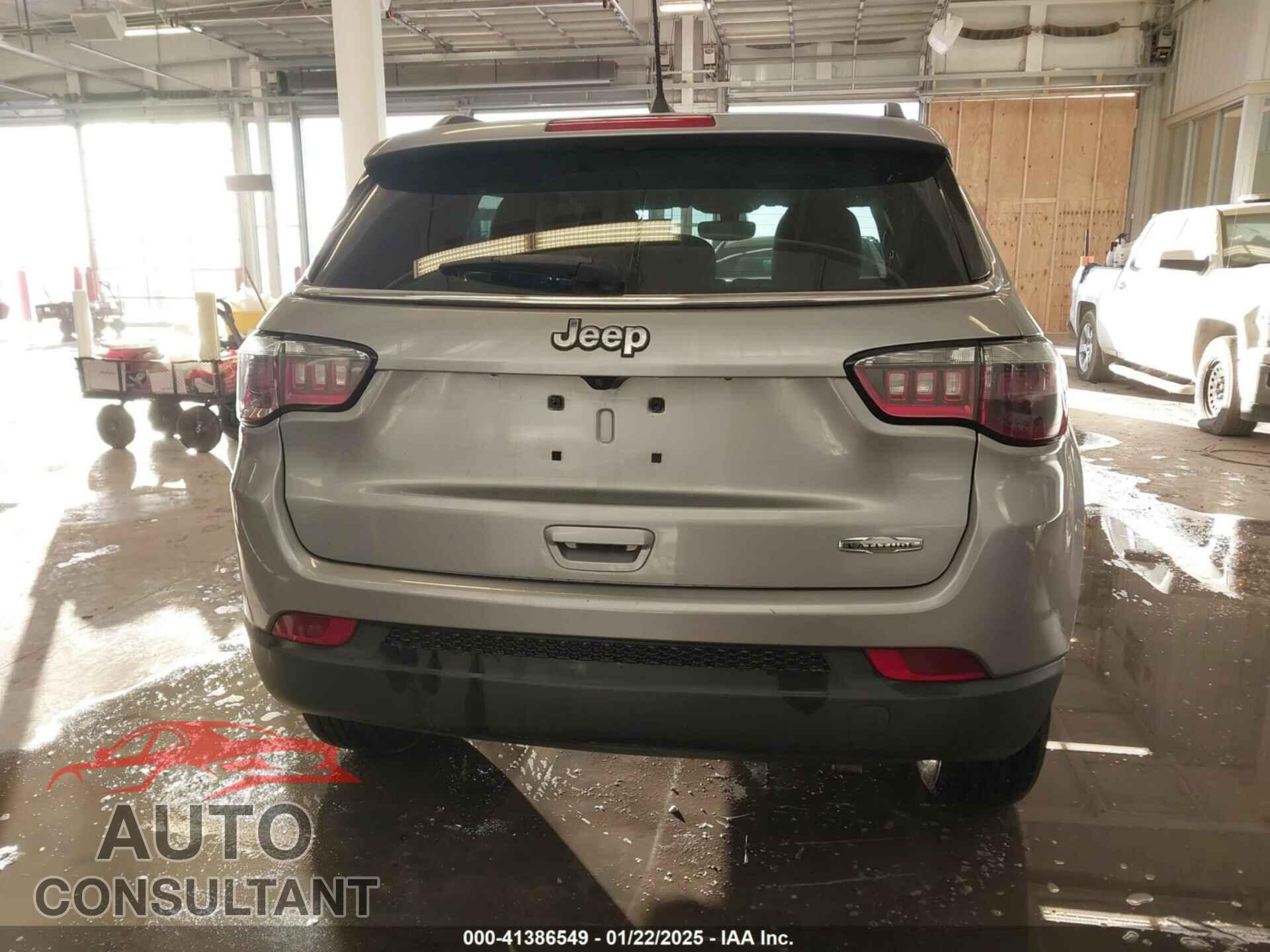 JEEP COMPASS 2018 - 3C4NJCBB9JT462130