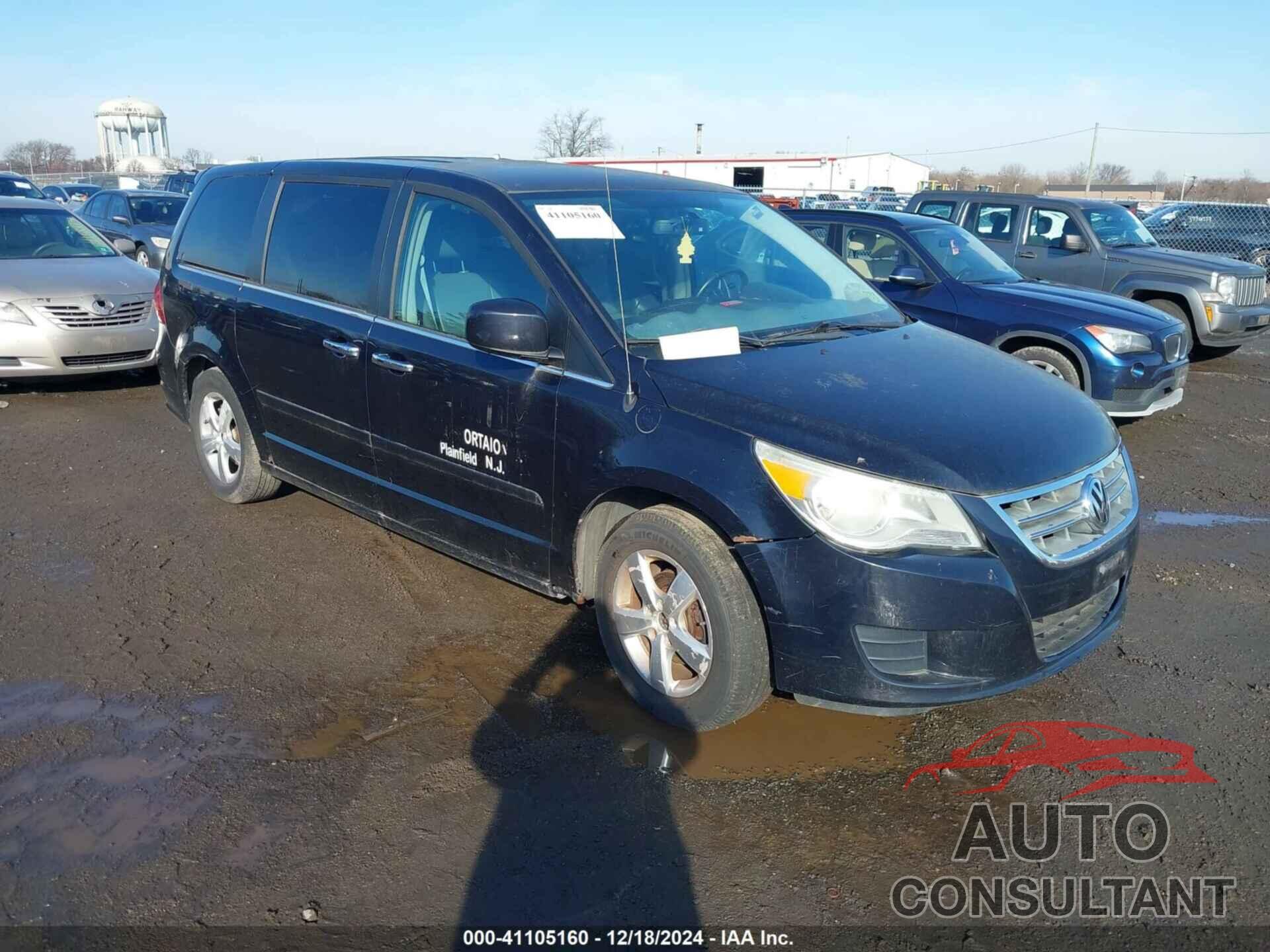 VOLKSWAGEN ROUTAN 2010 - 2V4RW3D17AR272567