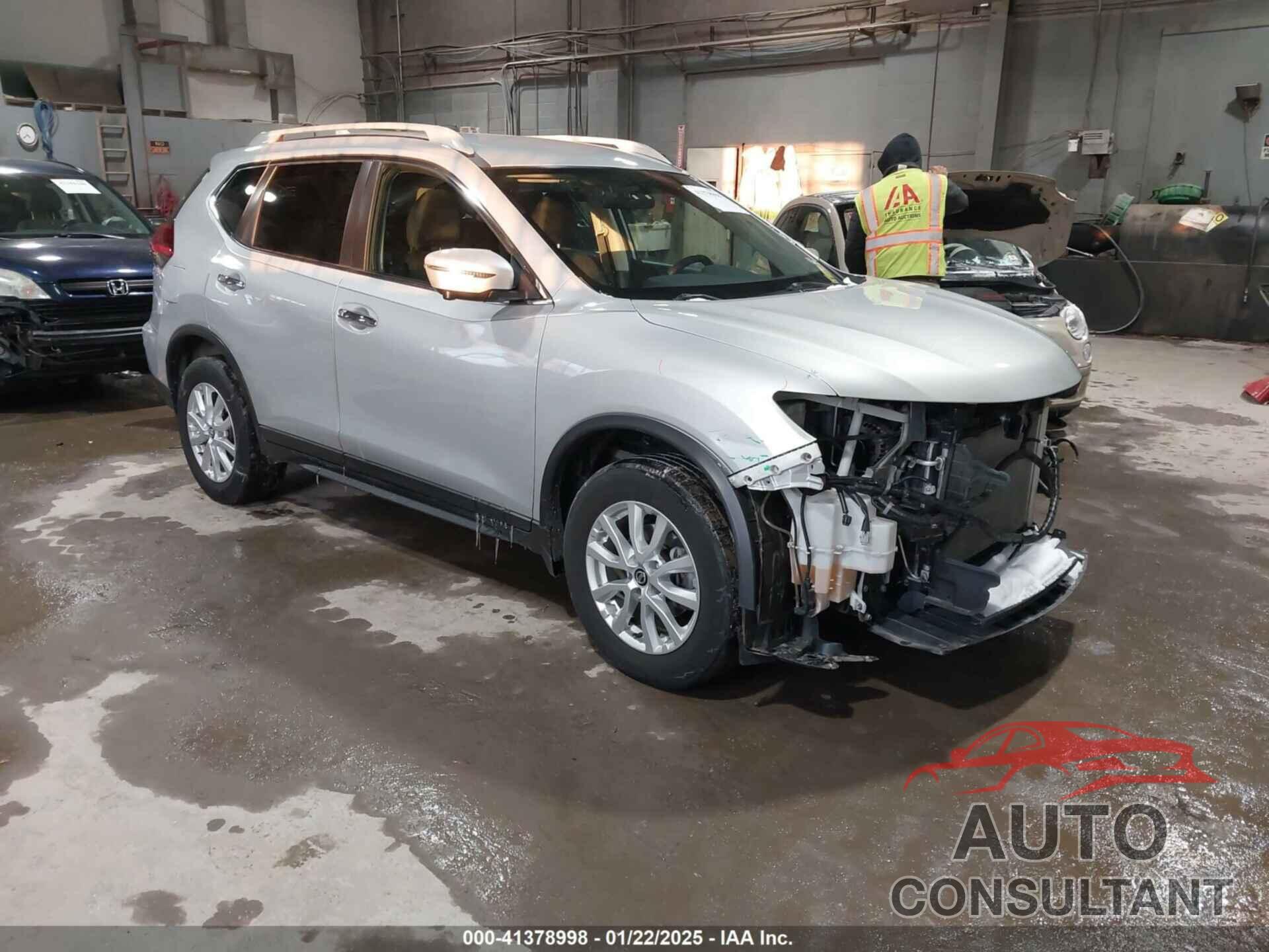 NISSAN ROGUE 2017 - 5N1AT2MVXHC879607