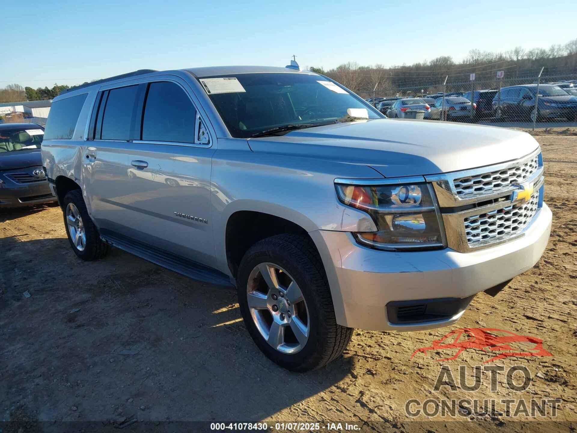 CHEVROLET SUBURBAN 2017 - 1GNSKHKC9HR132147