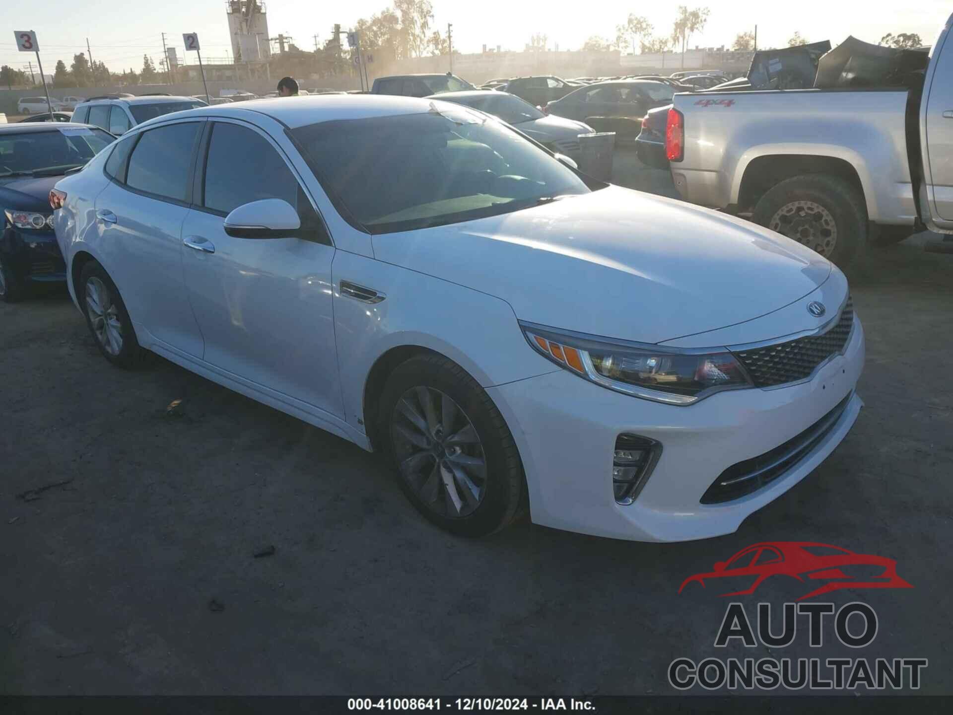 KIA OPTIMA 2018 - 5XXGT4L36JG187120