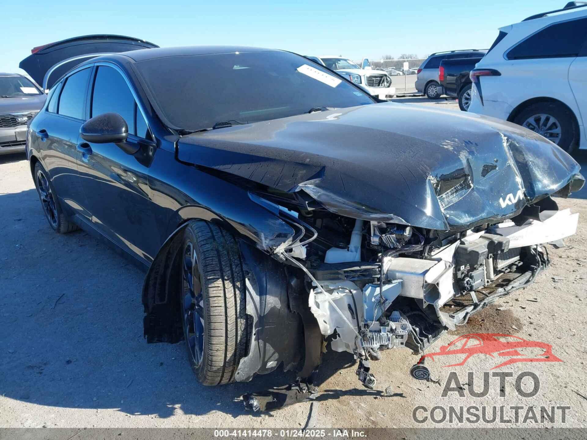 KIA K5 2023 - 5XXG64J28PG171950