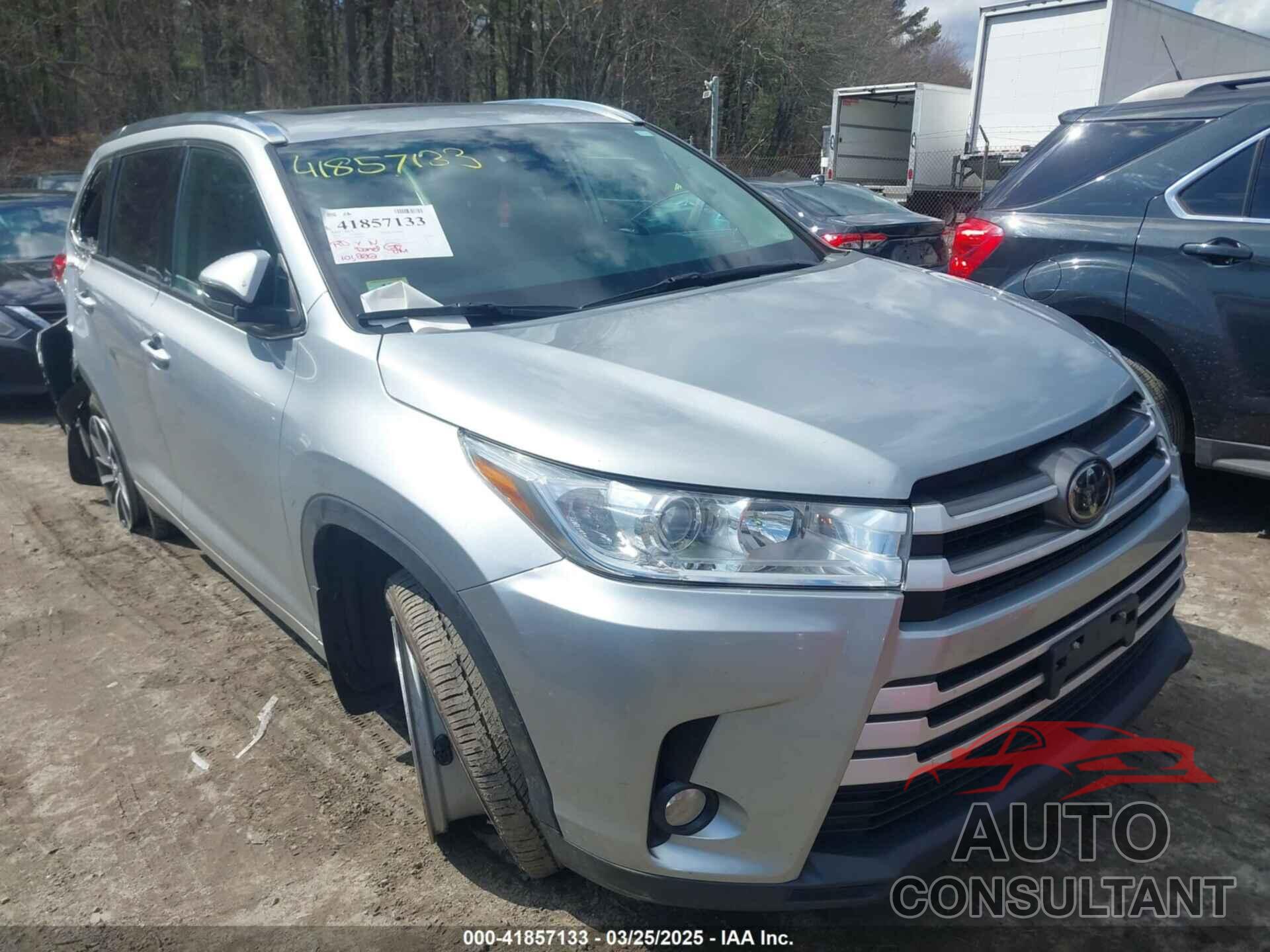 TOYOTA HIGHLANDER 2018 - 5TDJZRFH9JS523334