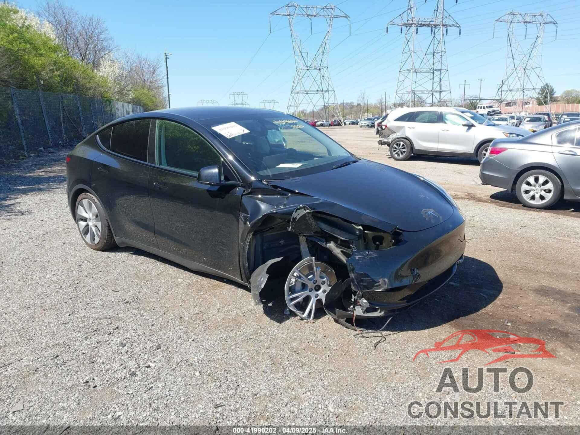 TESLA MODEL Y 2024 - 7SAYGAEE4RF981217