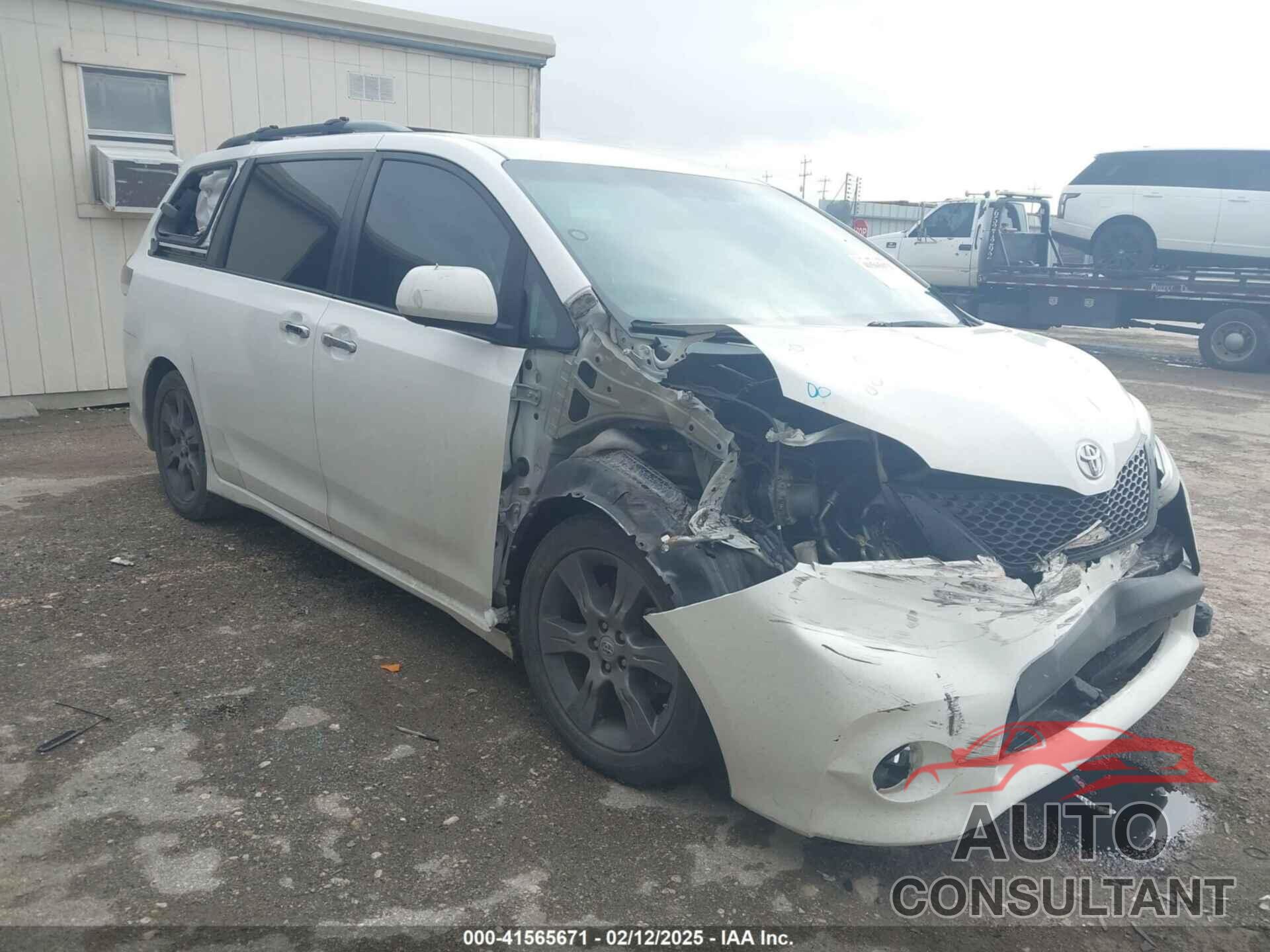 TOYOTA SIENNA 2015 - 5TDXK3DC7FS599287
