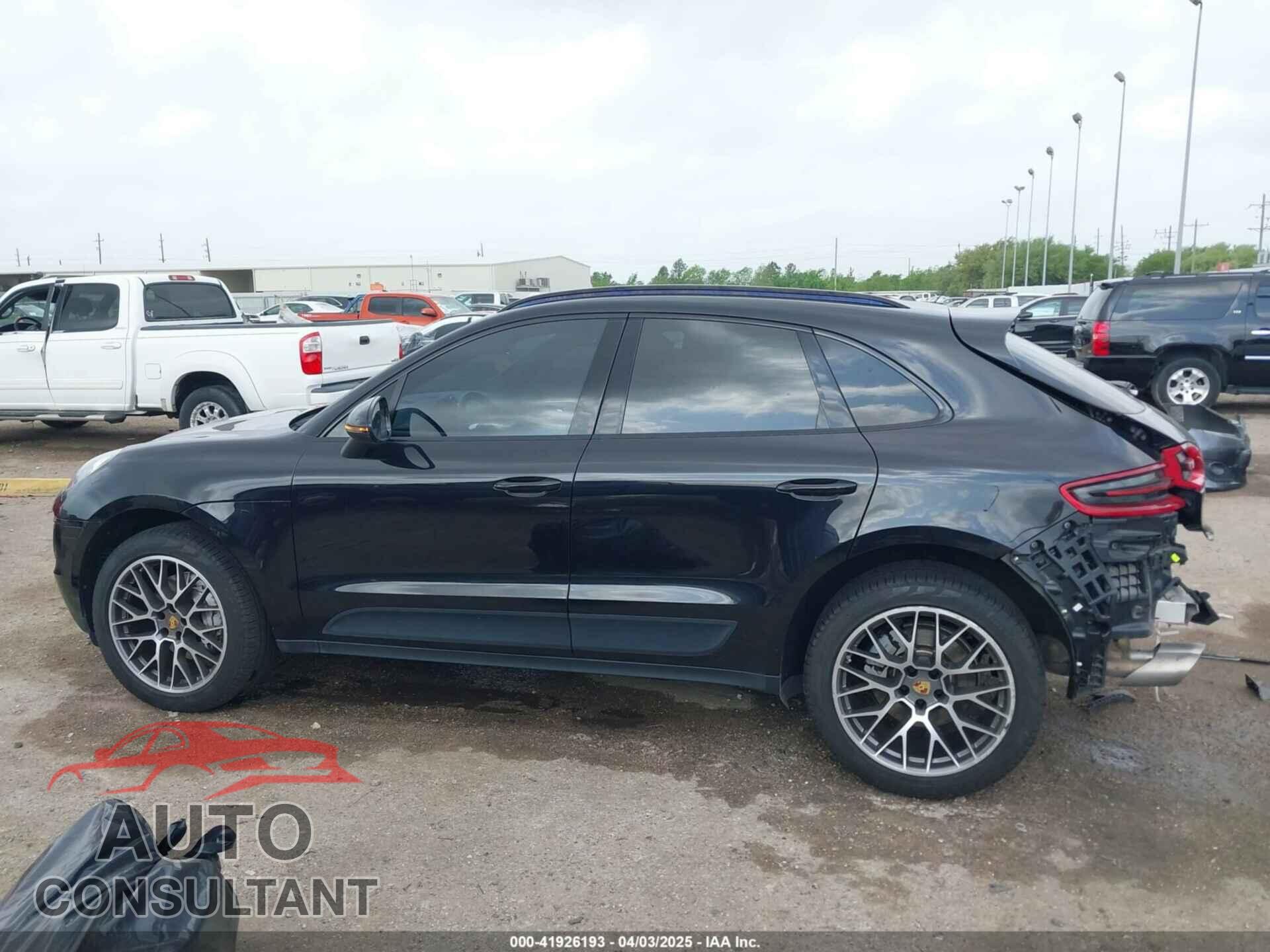 PORSCHE MACAN 2016 - WP1AB2A57GLB54670