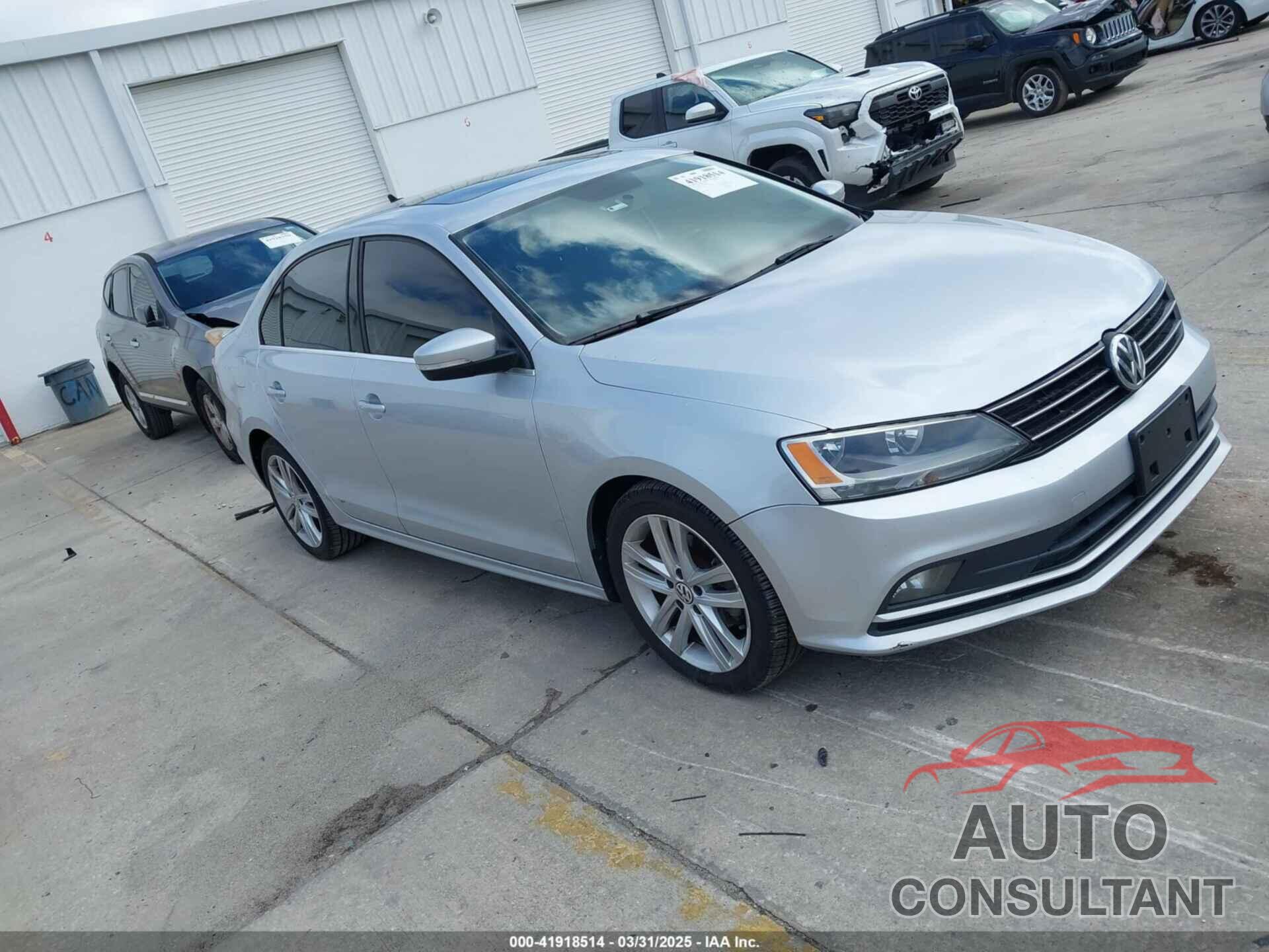 VOLKSWAGEN JETTA 2015 - 3VWLA7AJ4FM228516