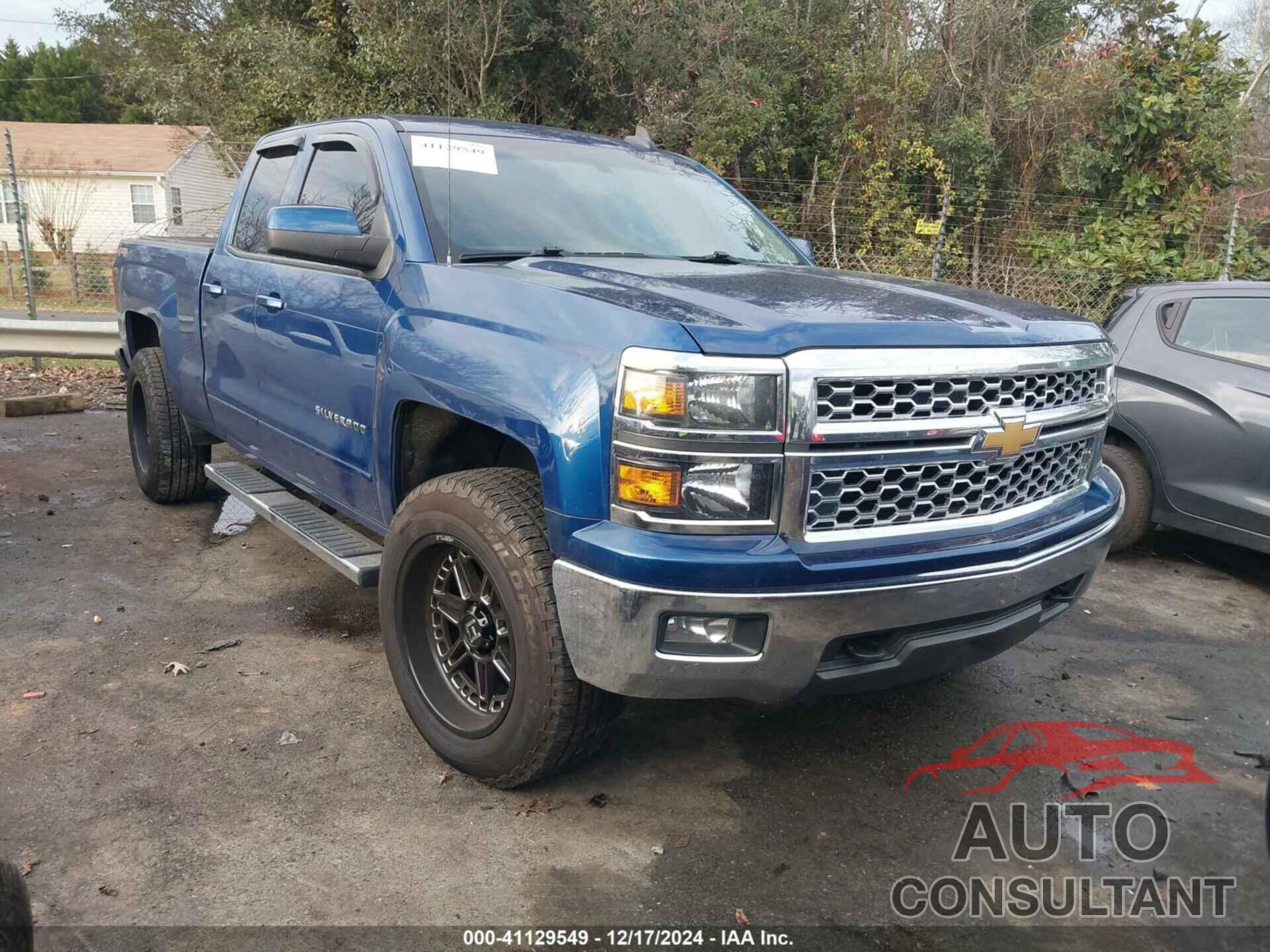 CHEVROLET SILVERADO 1500 2015 - 1GCVKREC3FZ251252