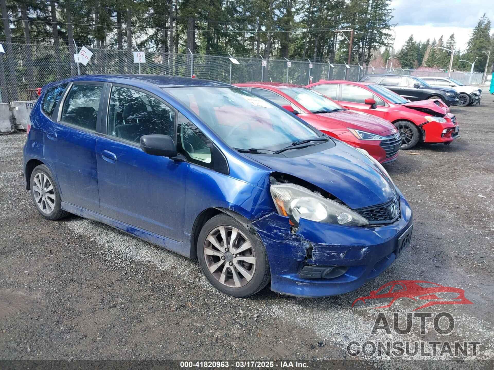 HONDA FIT 2013 - JHMGE8H50DC004311