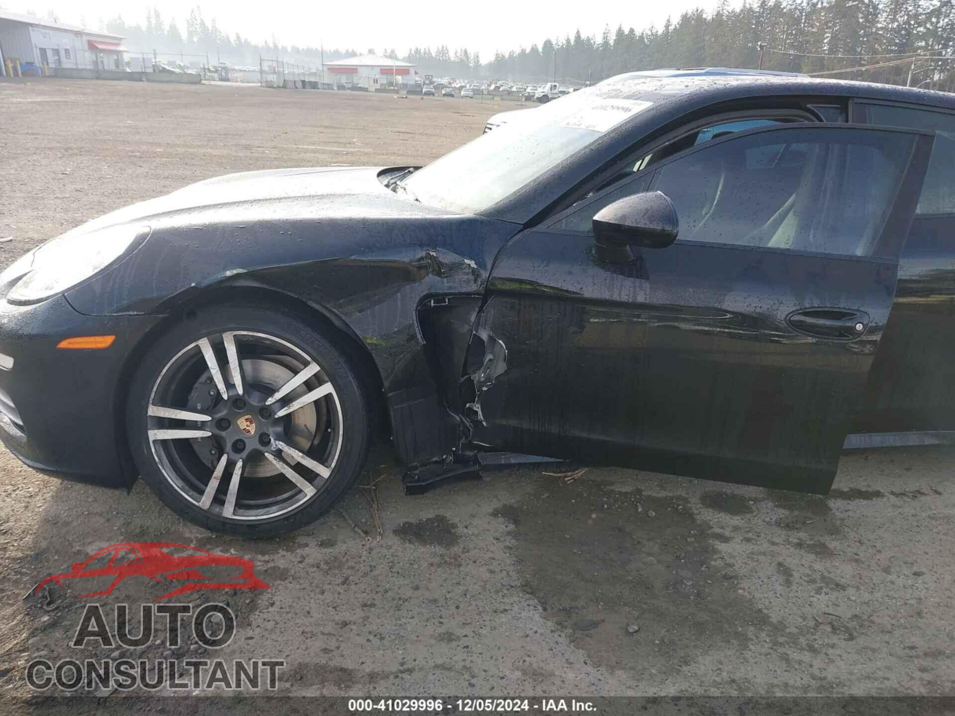 PORSCHE PANAMERA 2014 - WP0AA2A78EL008040