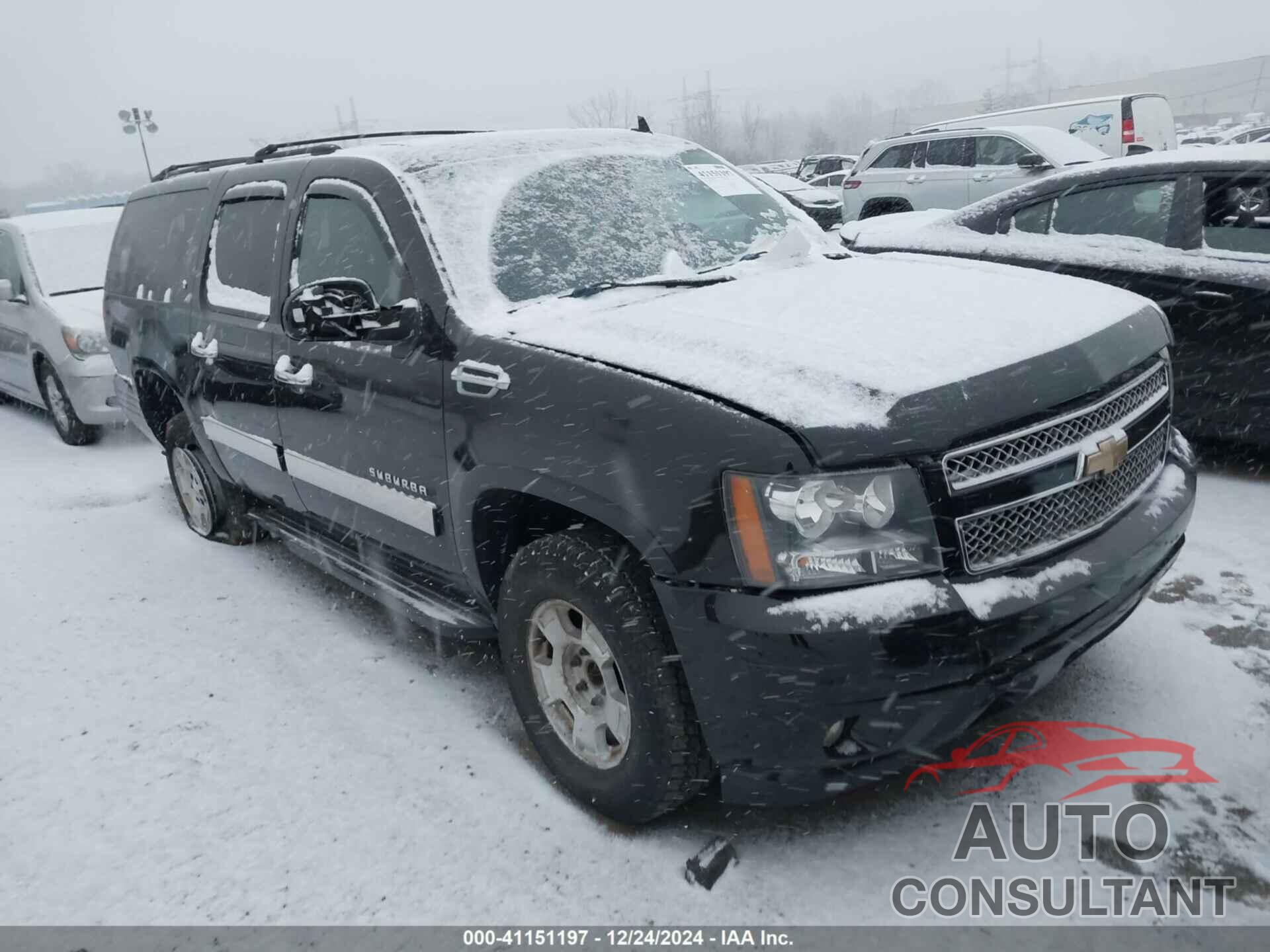 CHEVROLET SUBURBAN 1500 2013 - 1GNSKJE71DR133731