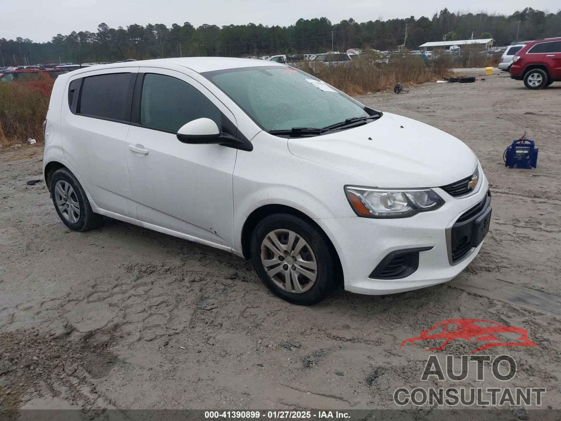 CHEVROLET SONIC 2017 - 1G1JG6SH4H4167464