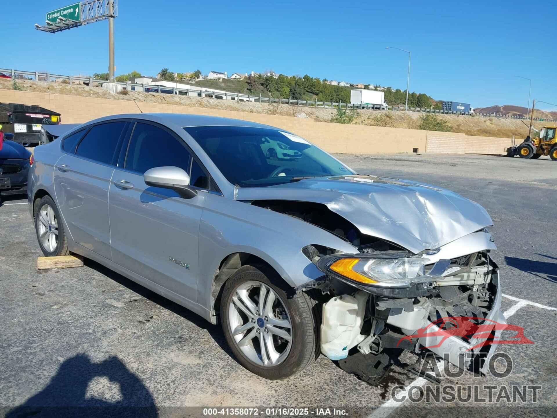 FORD FUSION HYBRID 2018 - 3FA6P0LU8JR102951