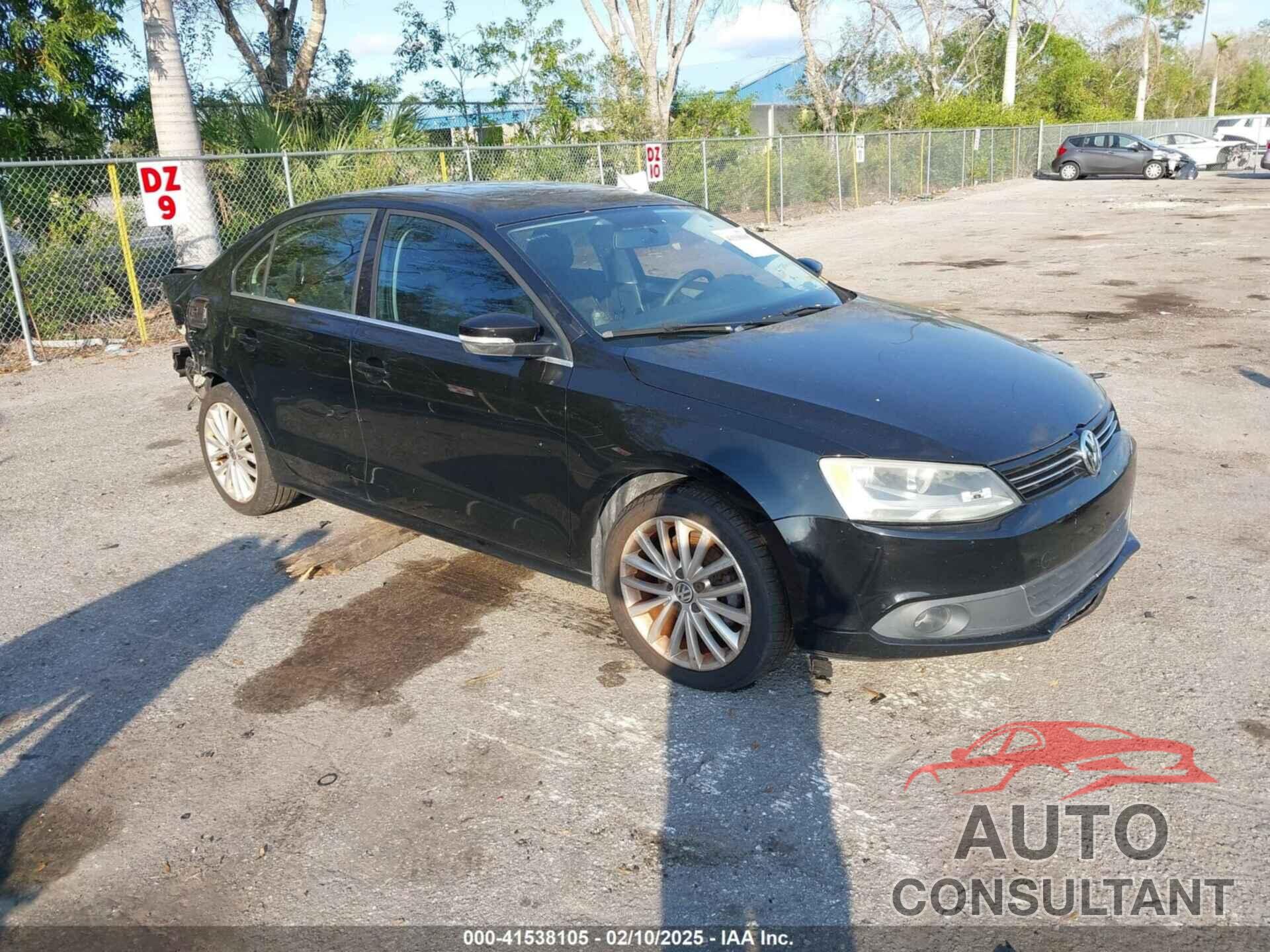 VOLKSWAGEN JETTA 2011 - 3VWLX7AJ1BM304766