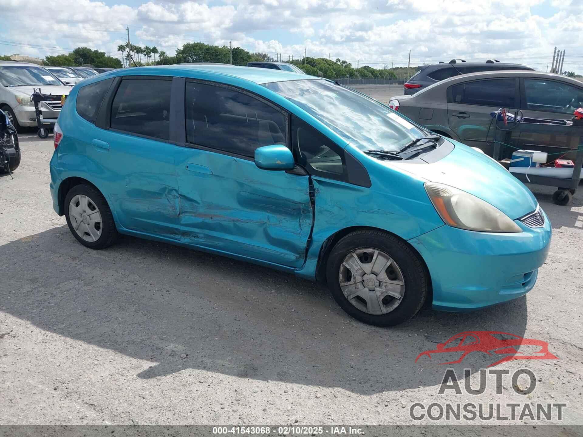 HONDA FIT 2013 - JHMGE8H3XDC047486