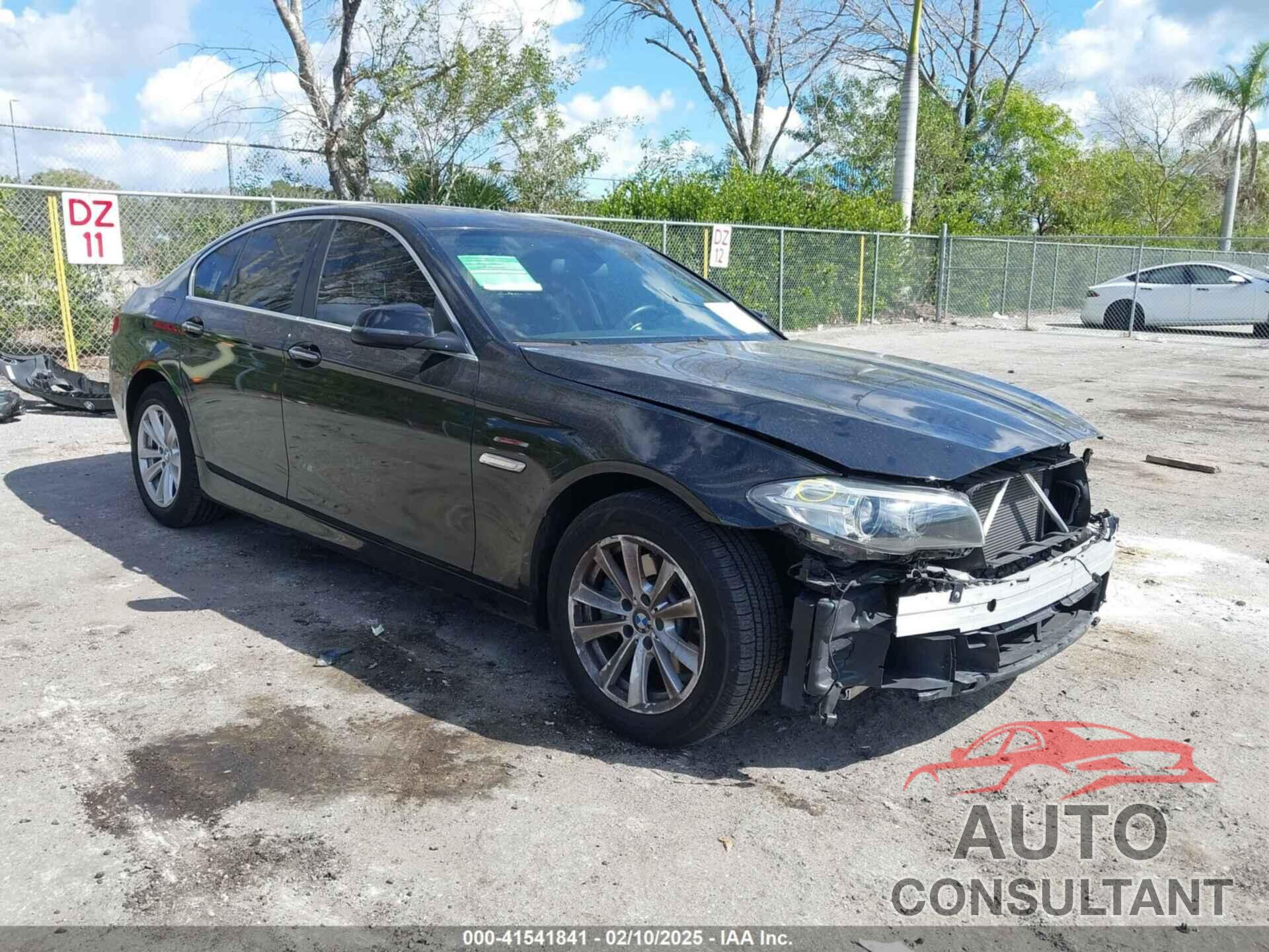 BMW 528I 2016 - WBA5A5C5XGD528376