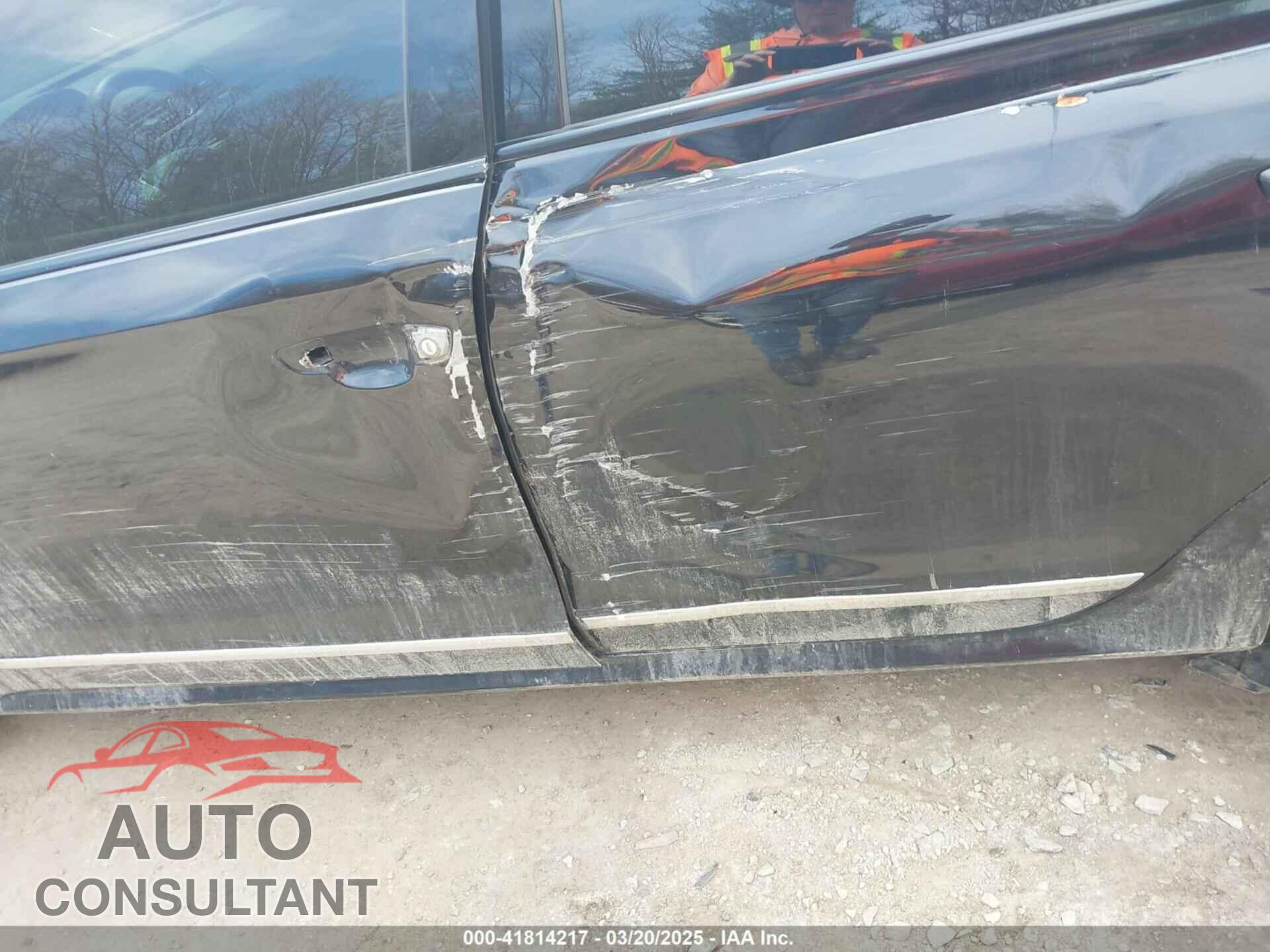 VOLKSWAGEN PASSAT 2017 - 1VWAT7A39HC019215