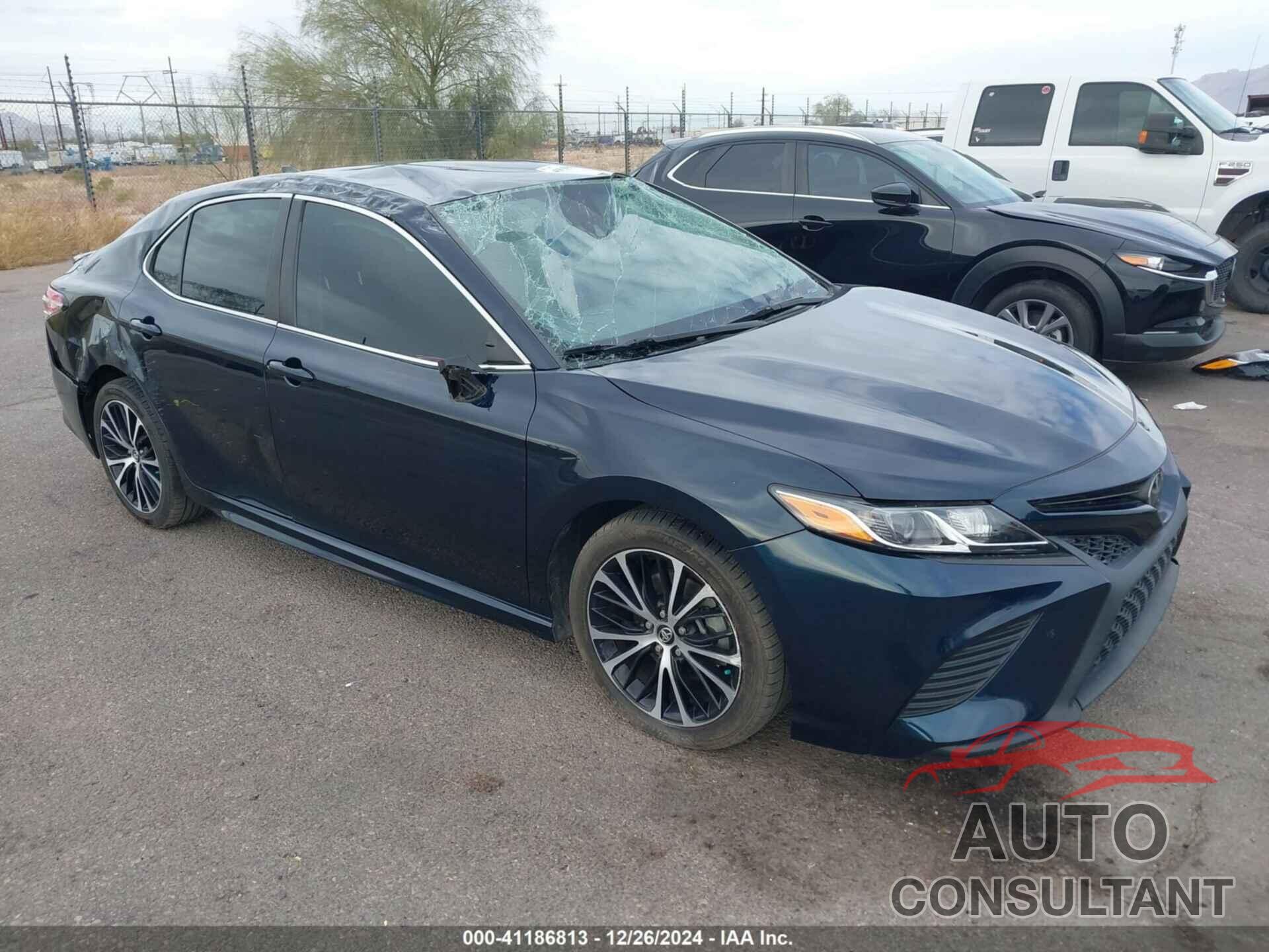 TOYOTA CAMRY 2020 - 4T1G11AK3LU871095