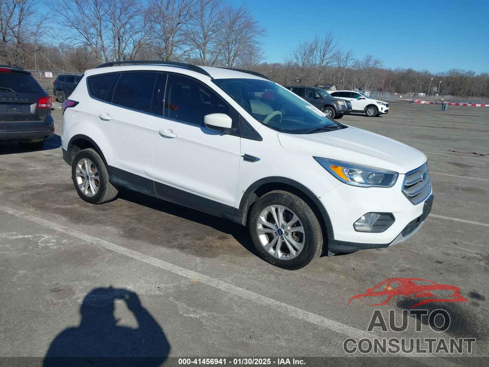 FORD ESCAPE 2018 - 1FMCU9GD8JUB05356