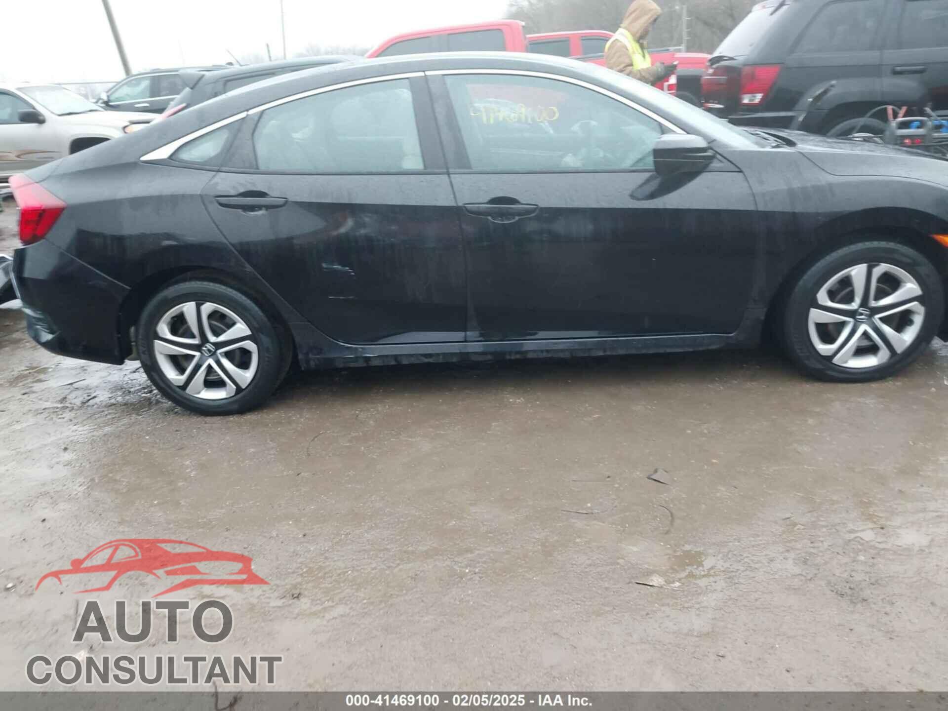 HONDA CIVIC 2017 - 2HGFC2F55HH568575