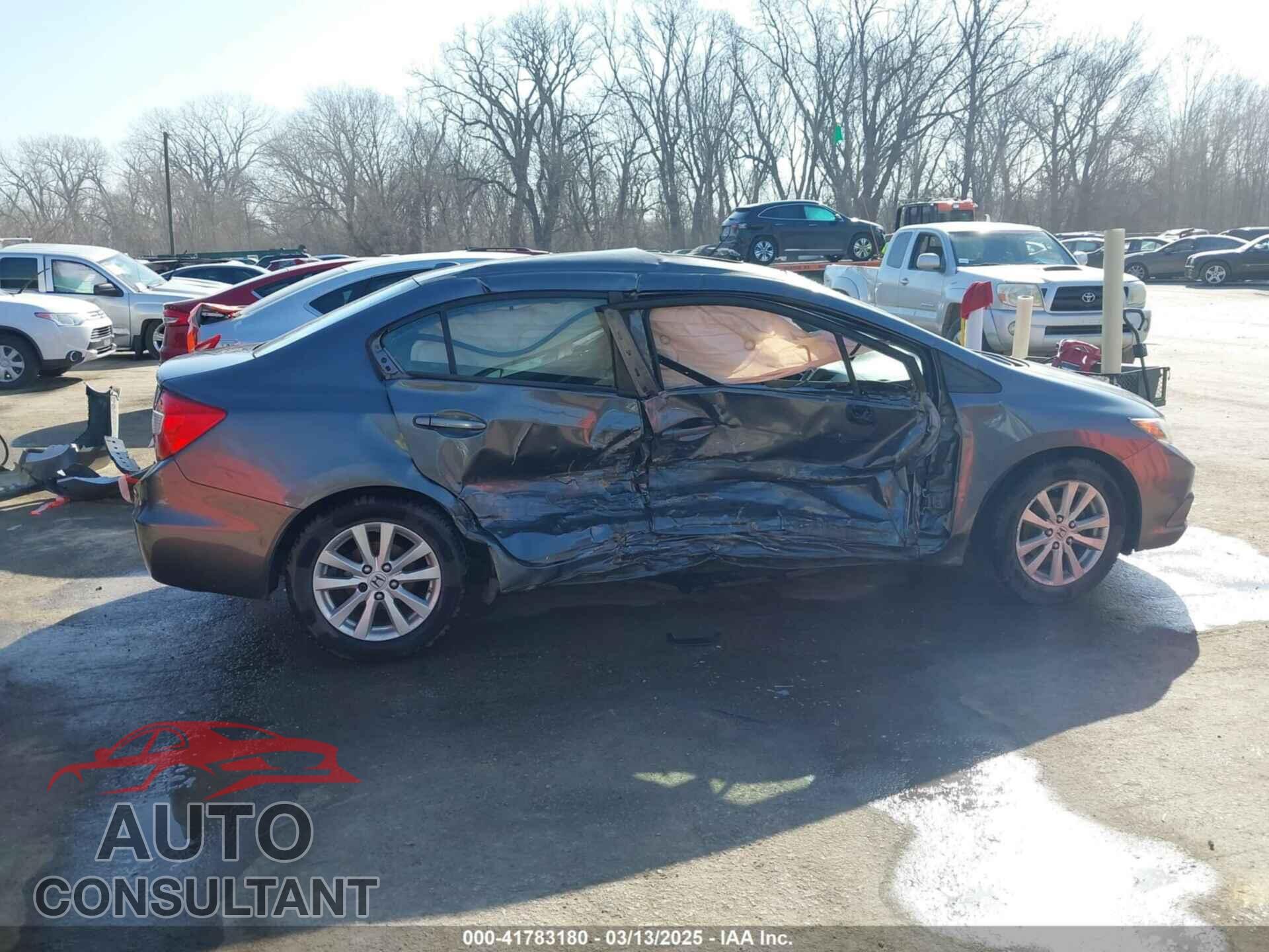 HONDA CIVIC 2012 - 19XFB2F88CE017444