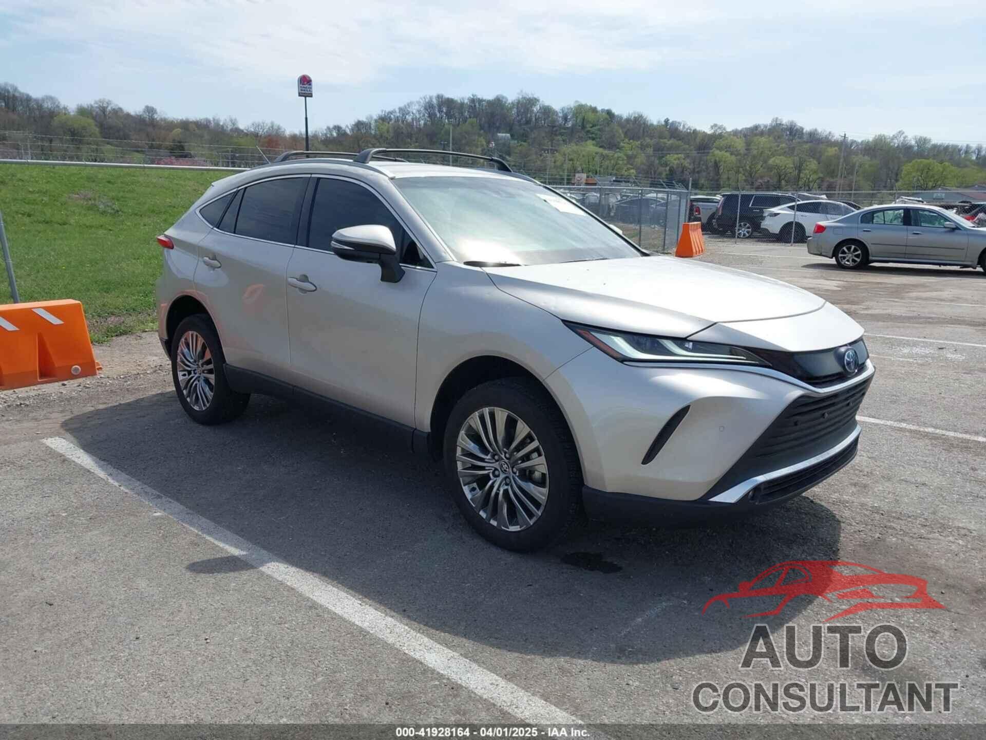 TOYOTA VENZA 2023 - JTEAAAAH6PJ142686