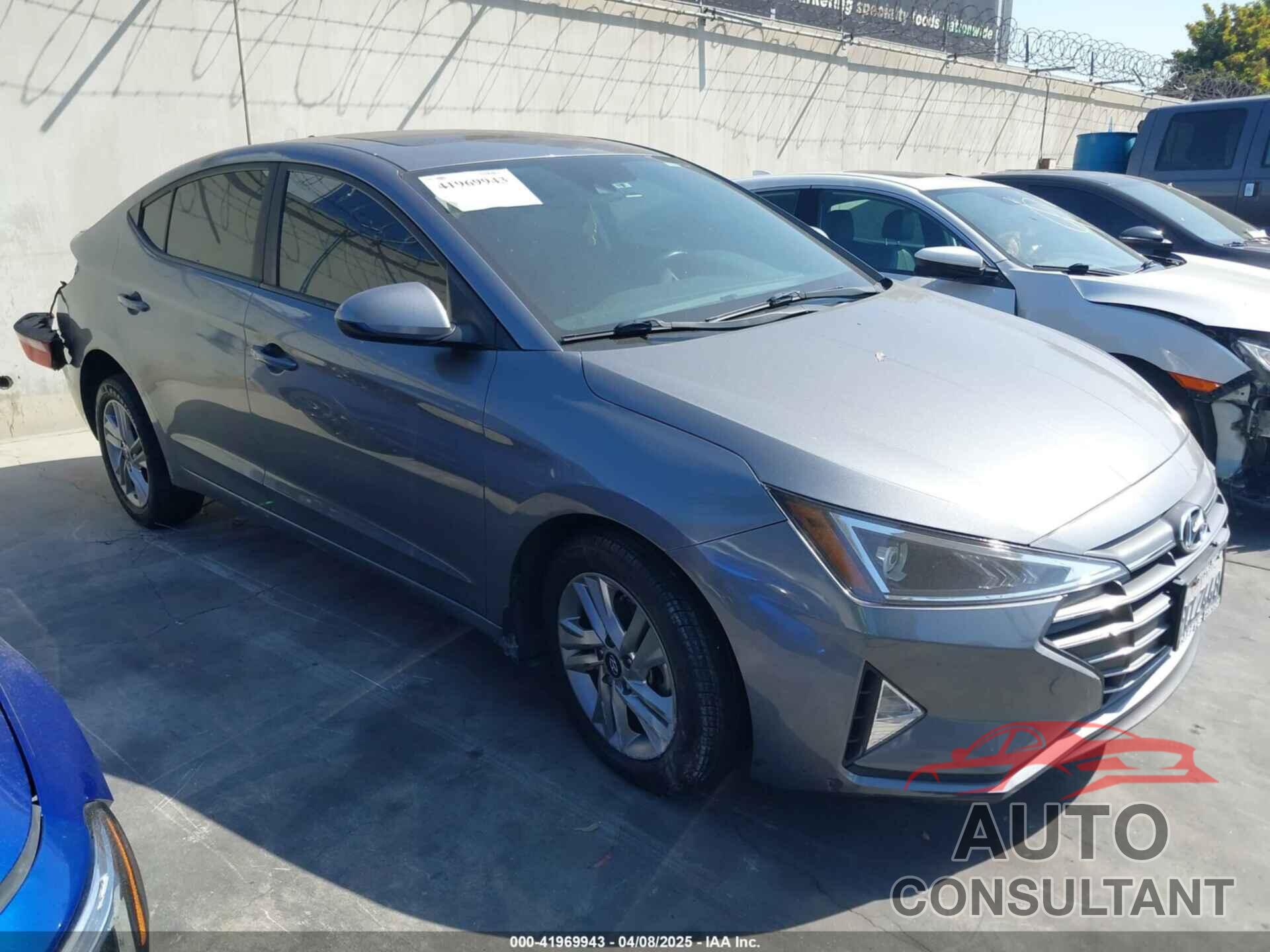 HYUNDAI ELANTRA 2019 - KMHD84LF4KU858807
