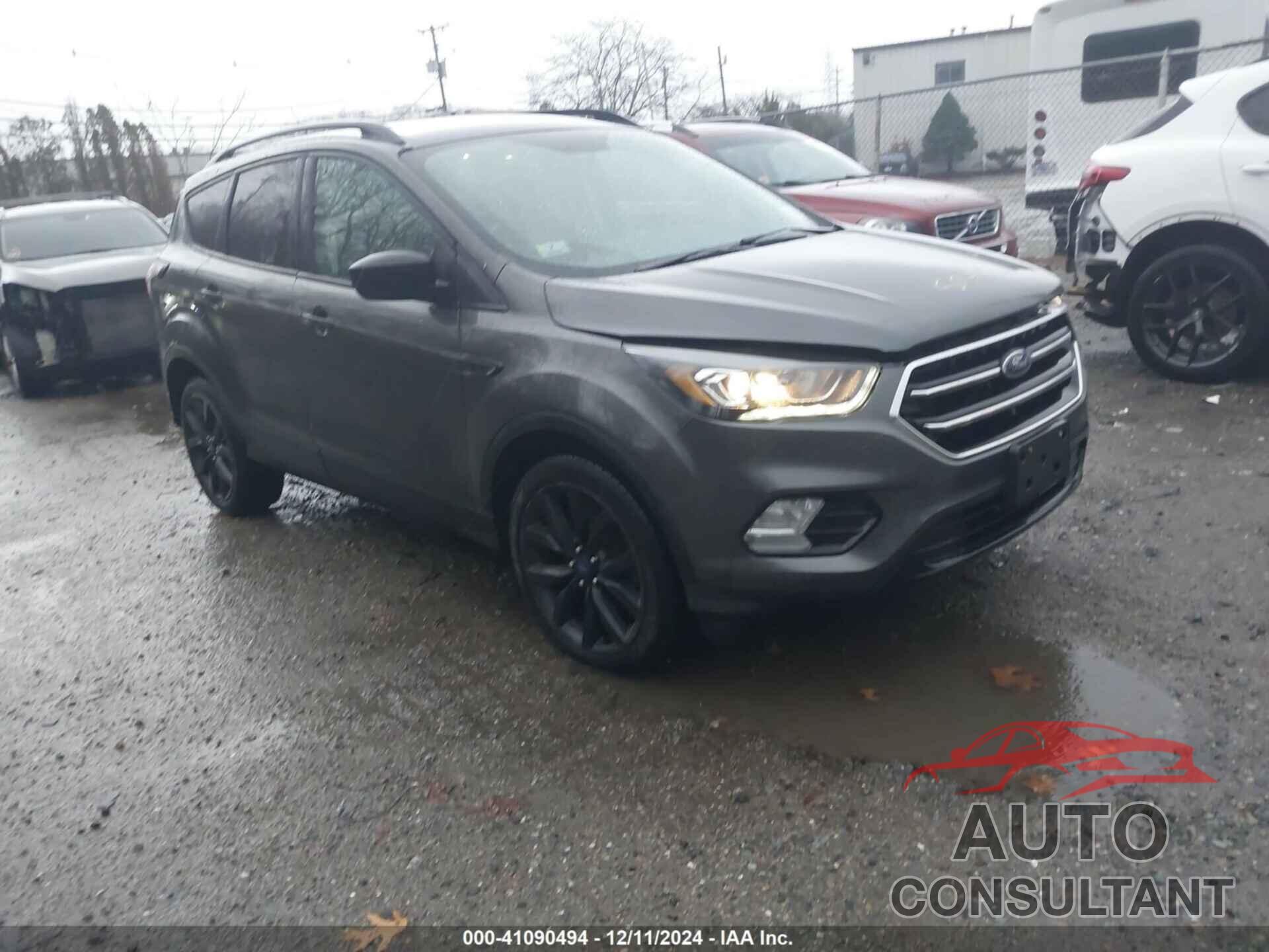 FORD ESCAPE 2017 - 1FMCU9GDXHUD70855