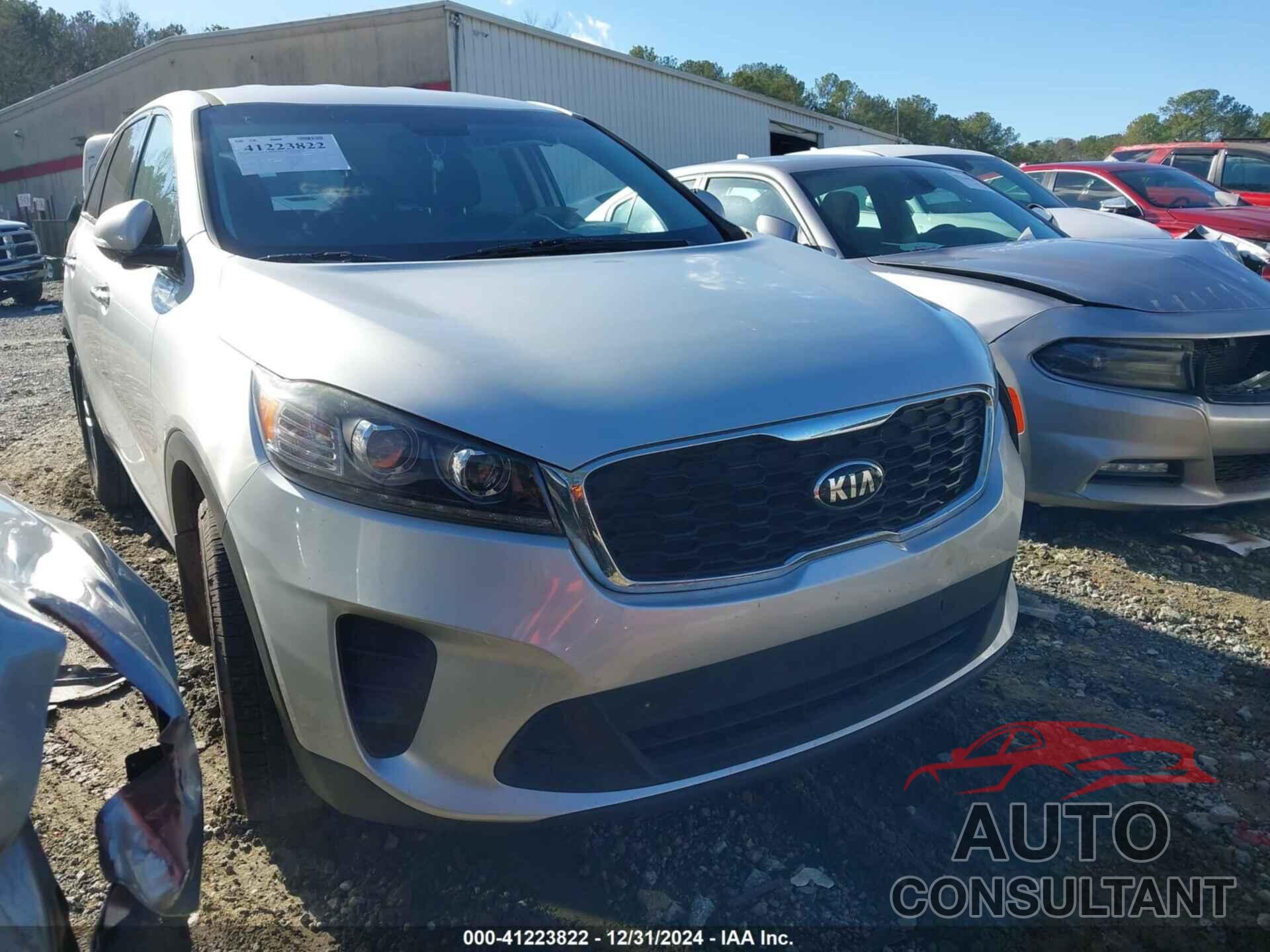 KIA SORENTO 2019 - 5XYPG4A38KG564907